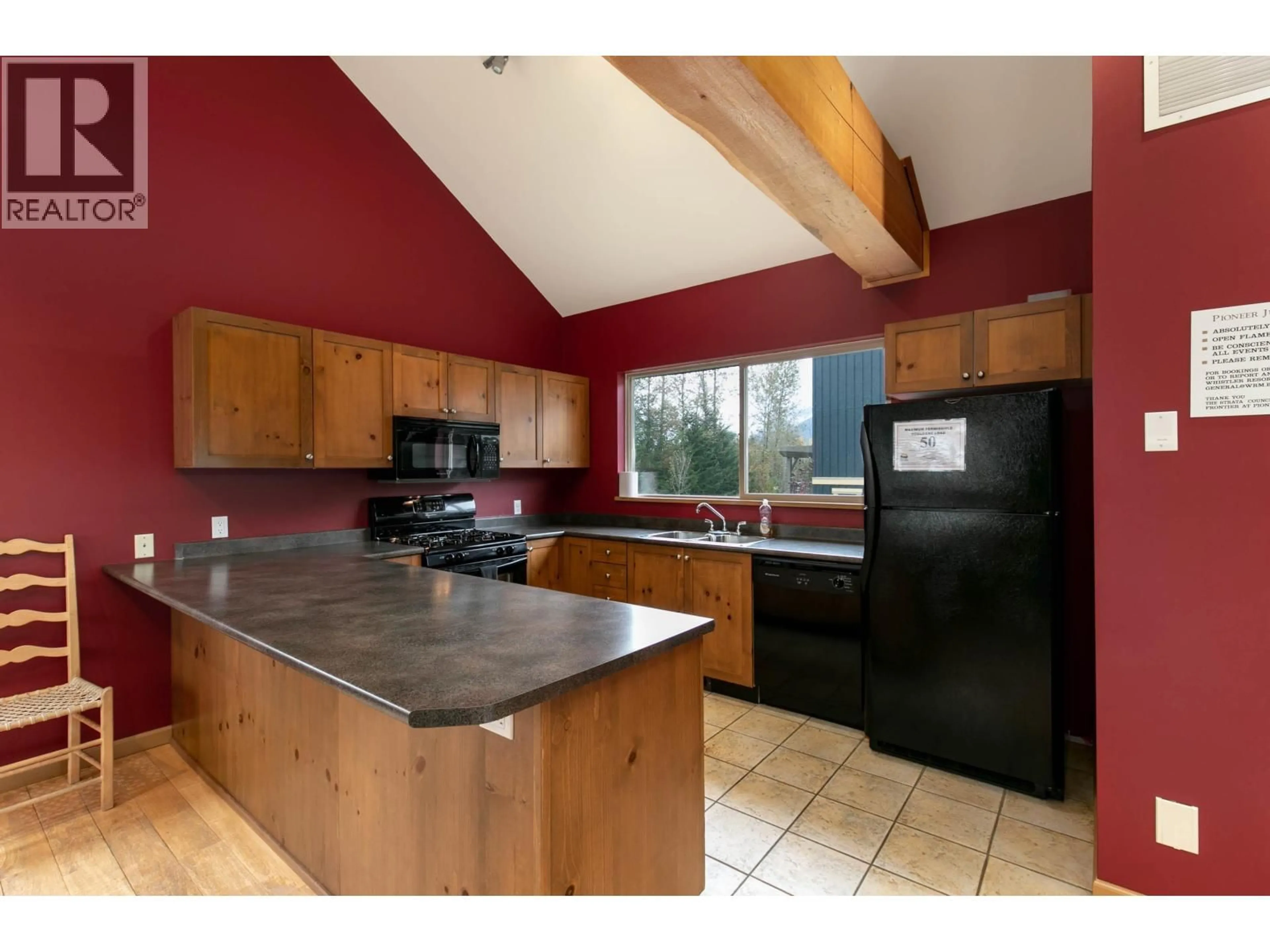 Open concept kitchen, unknown for 2 - 1447 VINE ROAD, Pemberton British Columbia V0N2L1