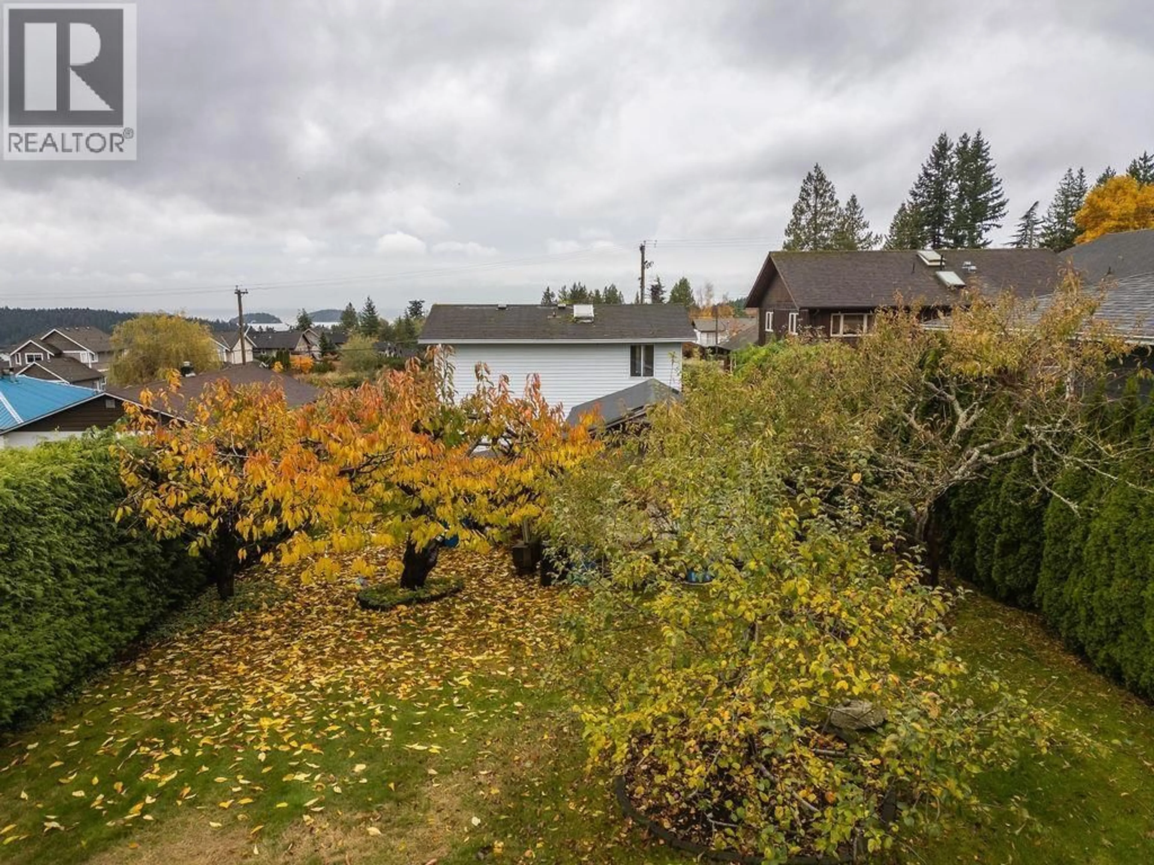 A pic from outside/outdoor area/front of a property/back of a property/a pic from drone, water/lake/river/ocean view for 740 HILLCREST ROAD, Gibsons British Columbia V0N1V9
