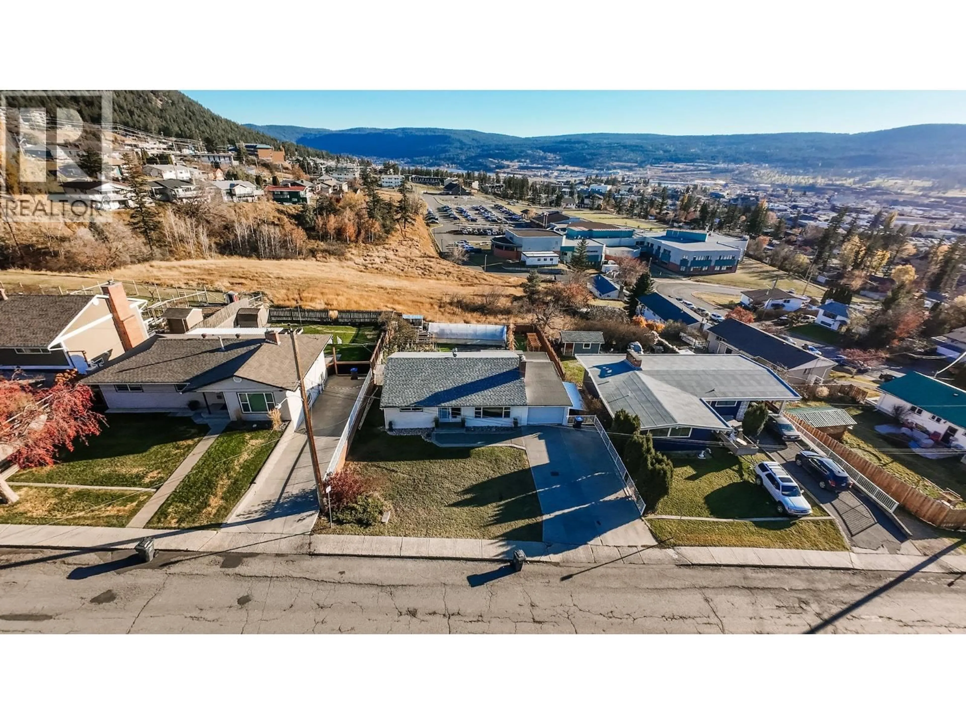 A pic from outside/outdoor area/front of a property/back of a property/a pic from drone, mountain view for 631 JOHNSON STREET, Williams Lake British Columbia V2G1T9