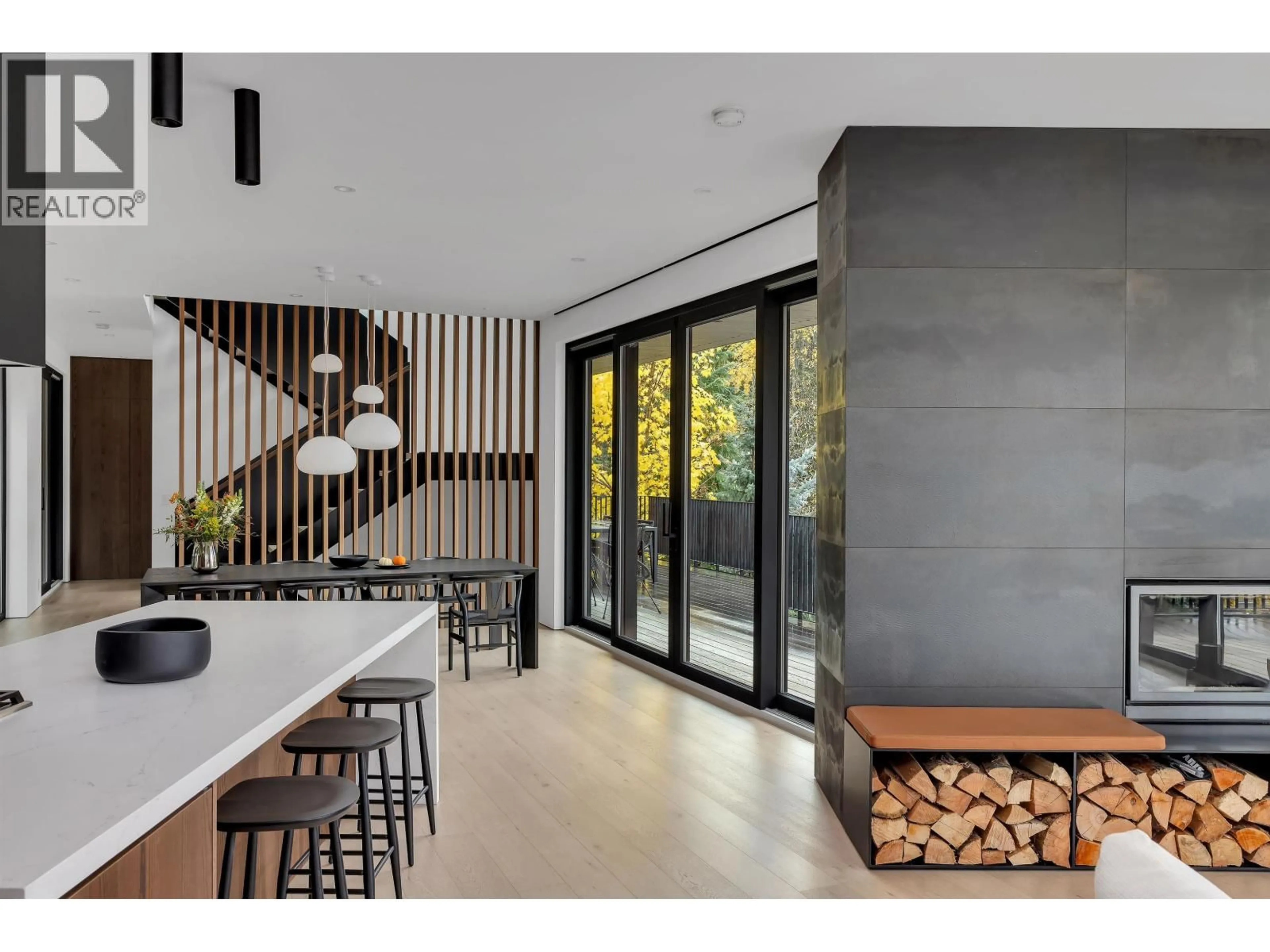 Contemporary kitchen, unknown for 3565 FALCON CRESCENT, Whistler British Columbia V8E0B9