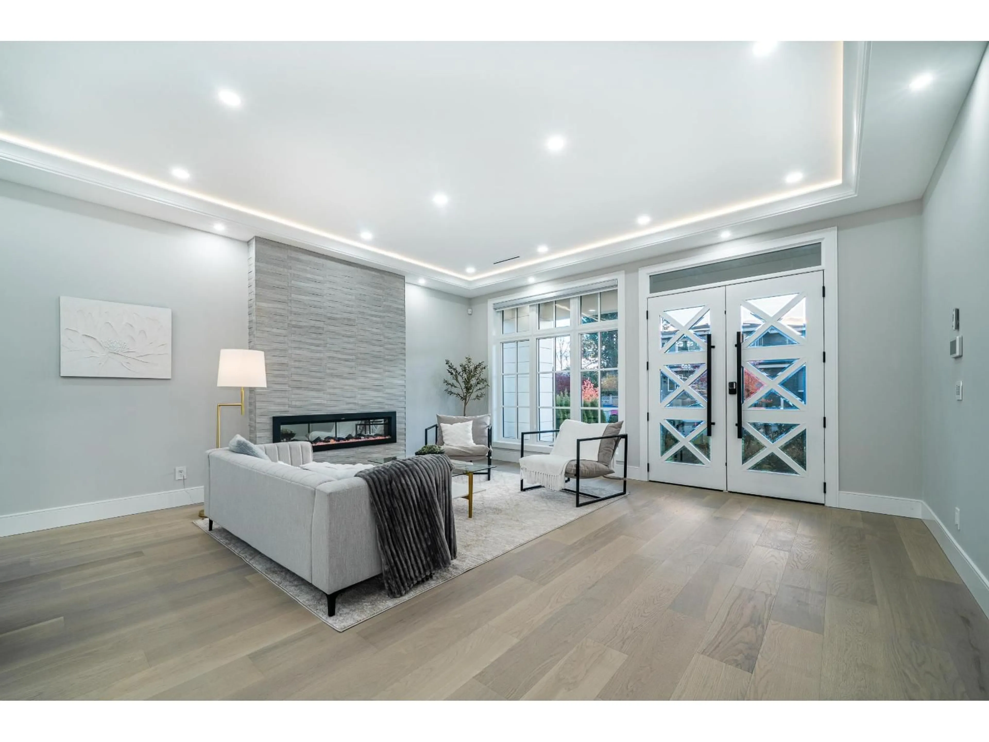 Unknown for 2096 BOWLER, Surrey British Columbia V4A5A3