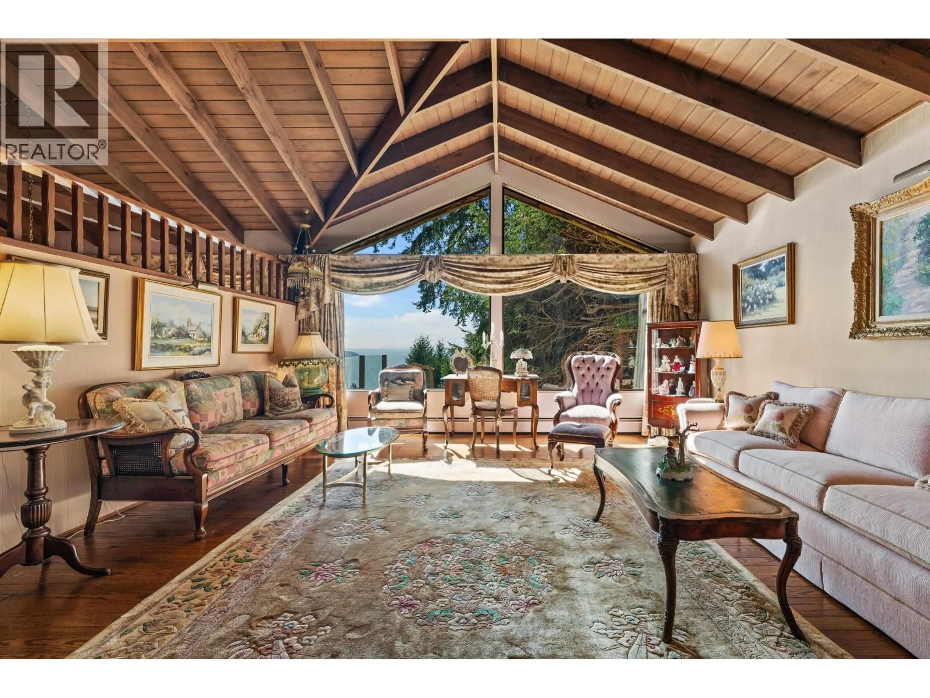 Living room with furniture, unknown for 2235 CHAIRLIFT ROAD, West Vancouver British Columbia V7S2T4