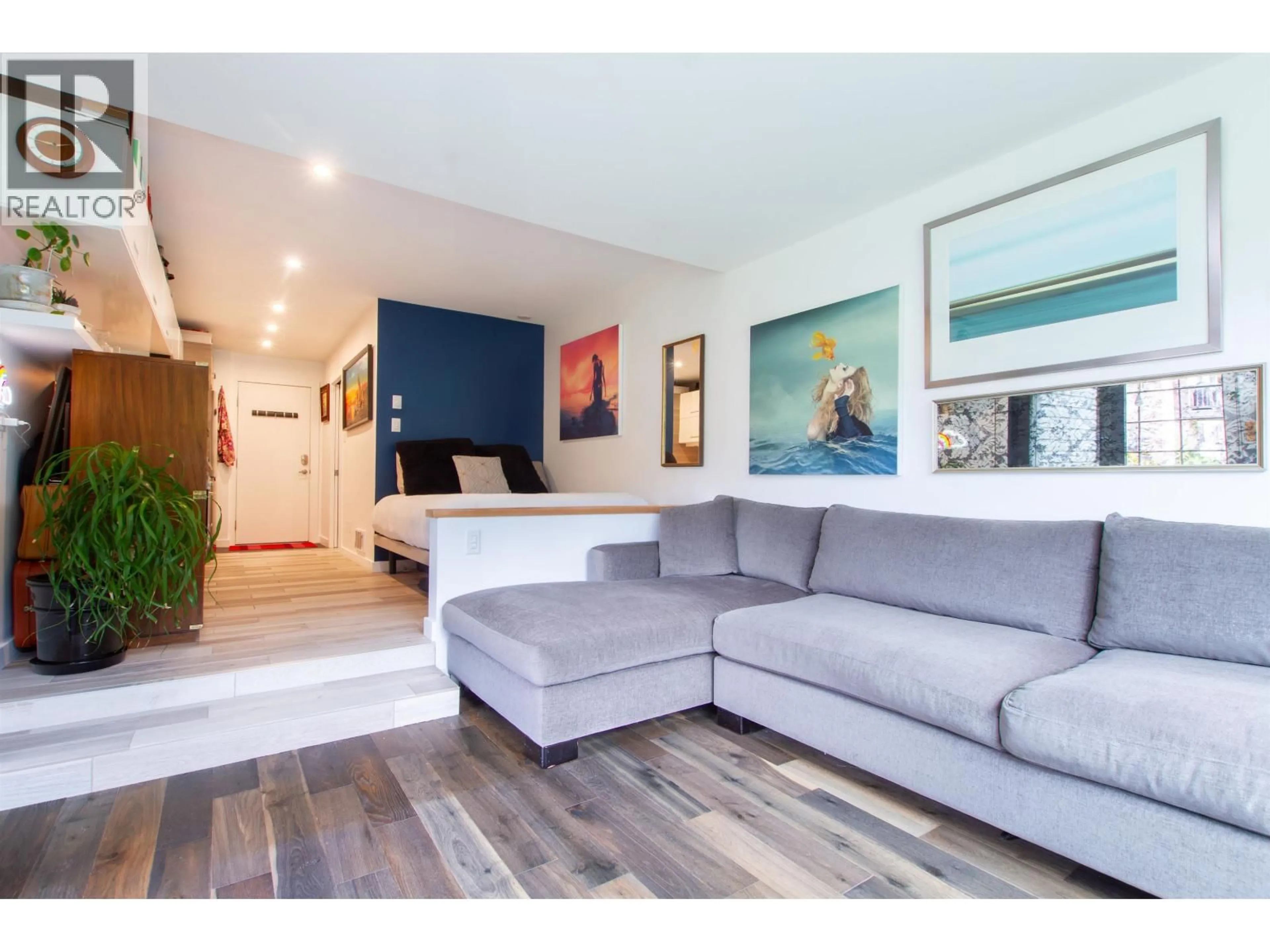 Living room with furniture, unknown for 405 - 6850 CRABAPPLE DRIVE, Whistler British Columbia V8E0C5