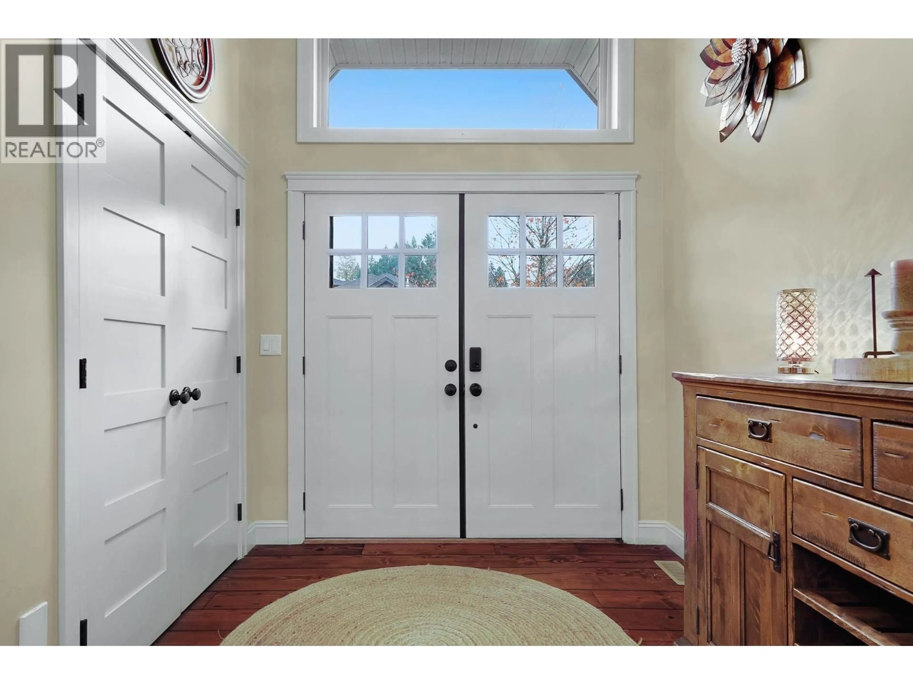 Indoor entryway for 13067 239B STREET, Maple Ridge British Columbia V4R0A5