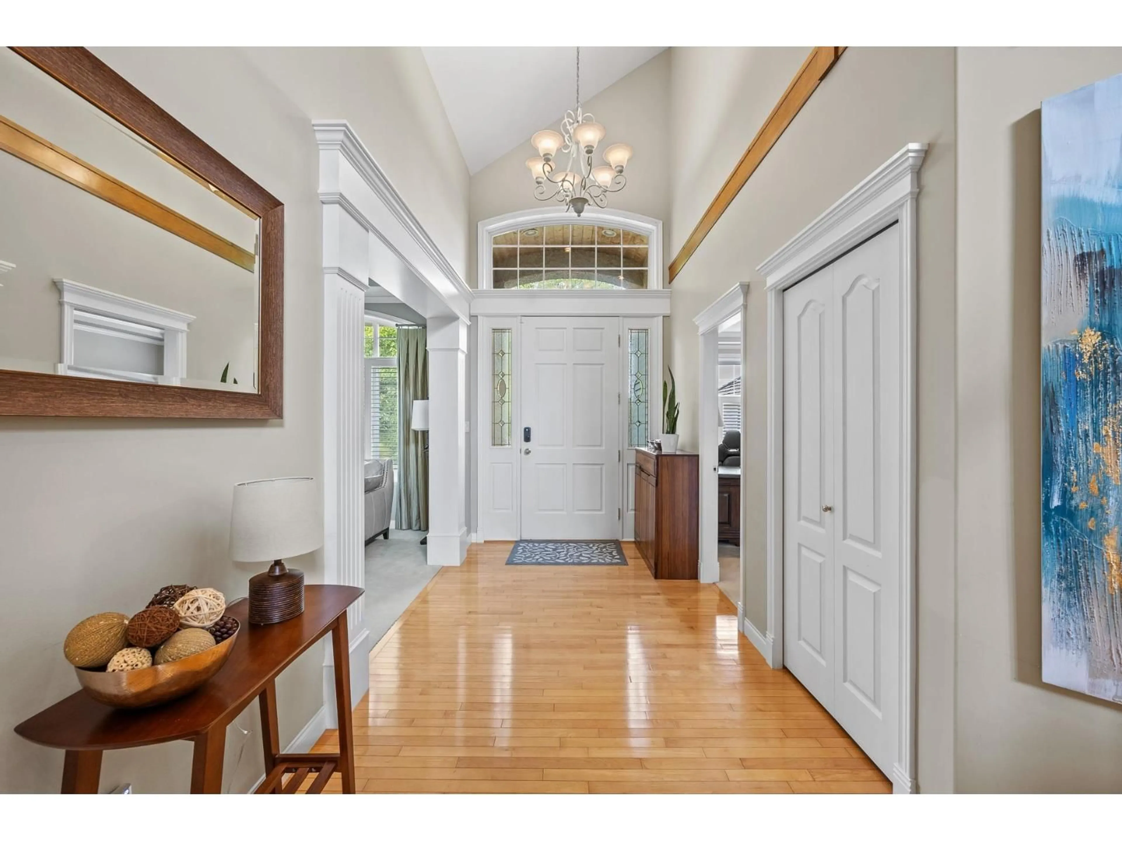 Indoor entryway for 15632 37, Surrey British Columbia V3Z0L4