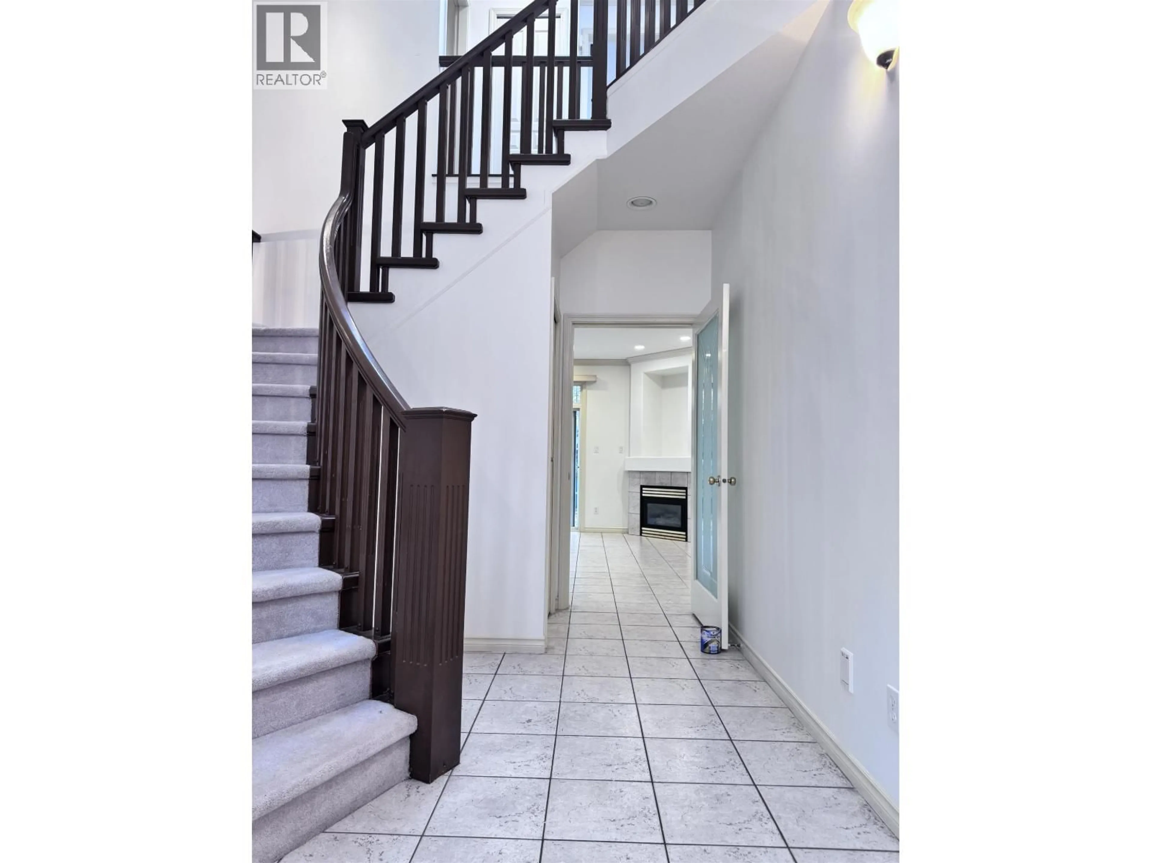 Unknown for 6893 BARNARD DRIVE, Richmond British Columbia V7C5T5