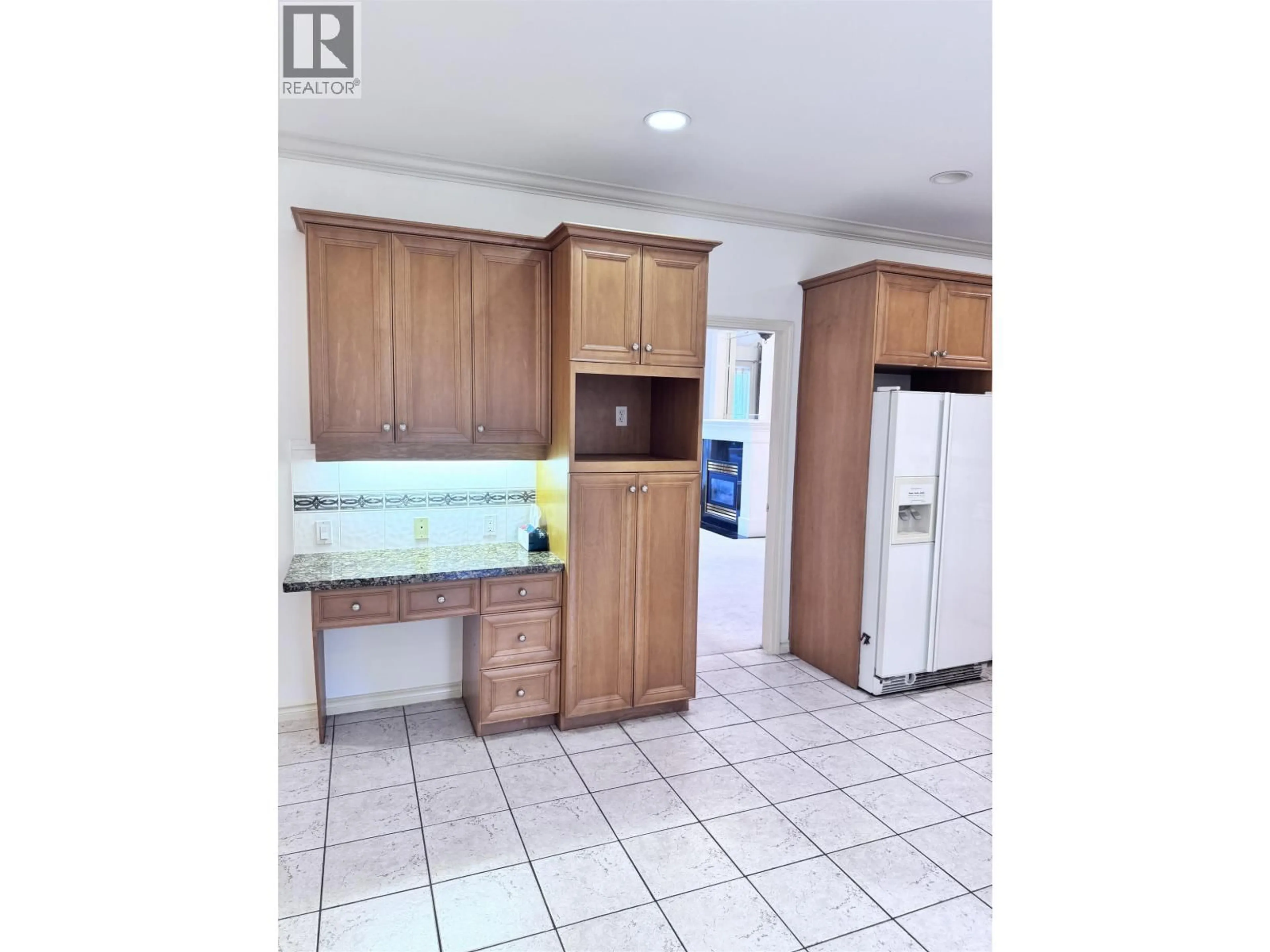 Unknown for 6893 BARNARD DRIVE, Richmond British Columbia V7C5T5