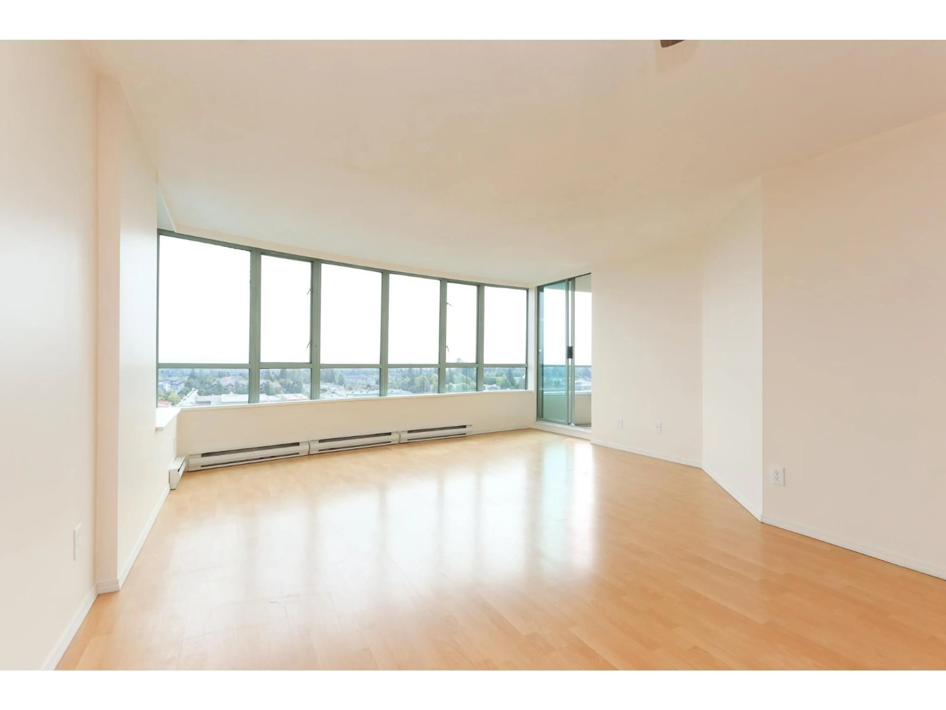 A pic of a room for 1503 - 15038 101, Surrey British Columbia V3R0N2