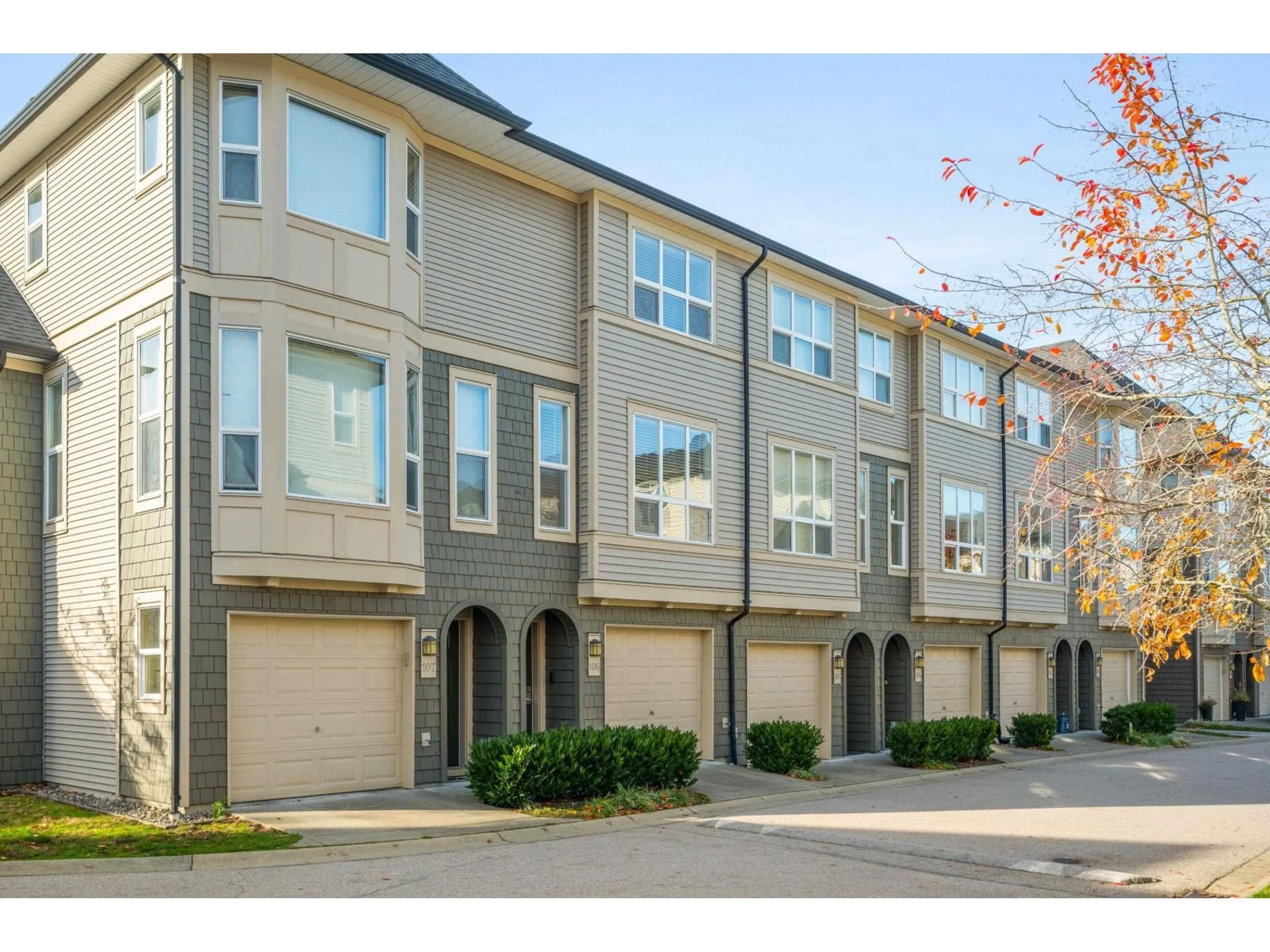 Unknown for 106 - 7938 209 STREET, Langley British Columbia V2Y2C8