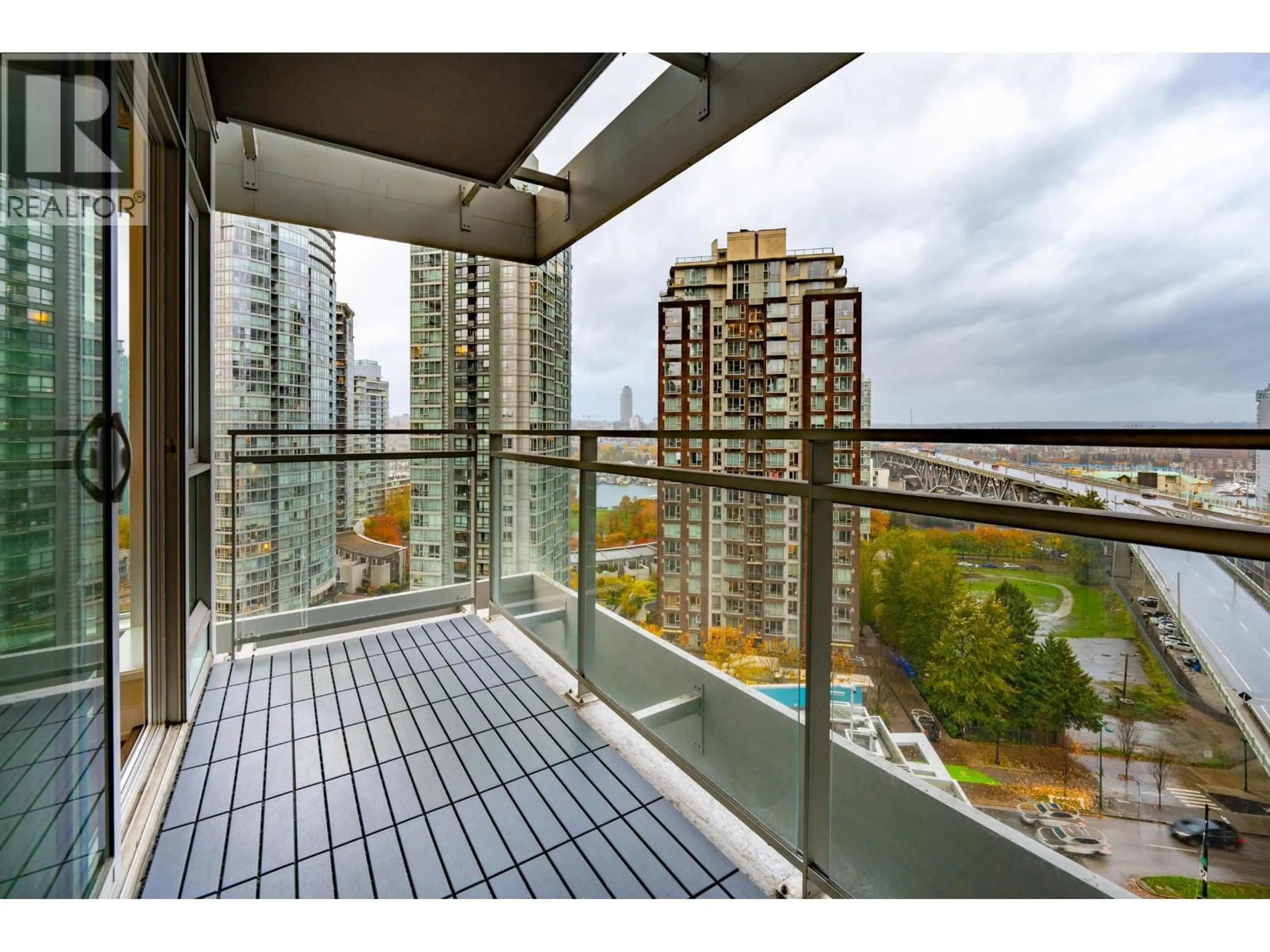 Balcony in the apartment, city buildings view from balcony for 1707 - 1372 SEYMOUR STREET, Vancouver British Columbia V6B0L1