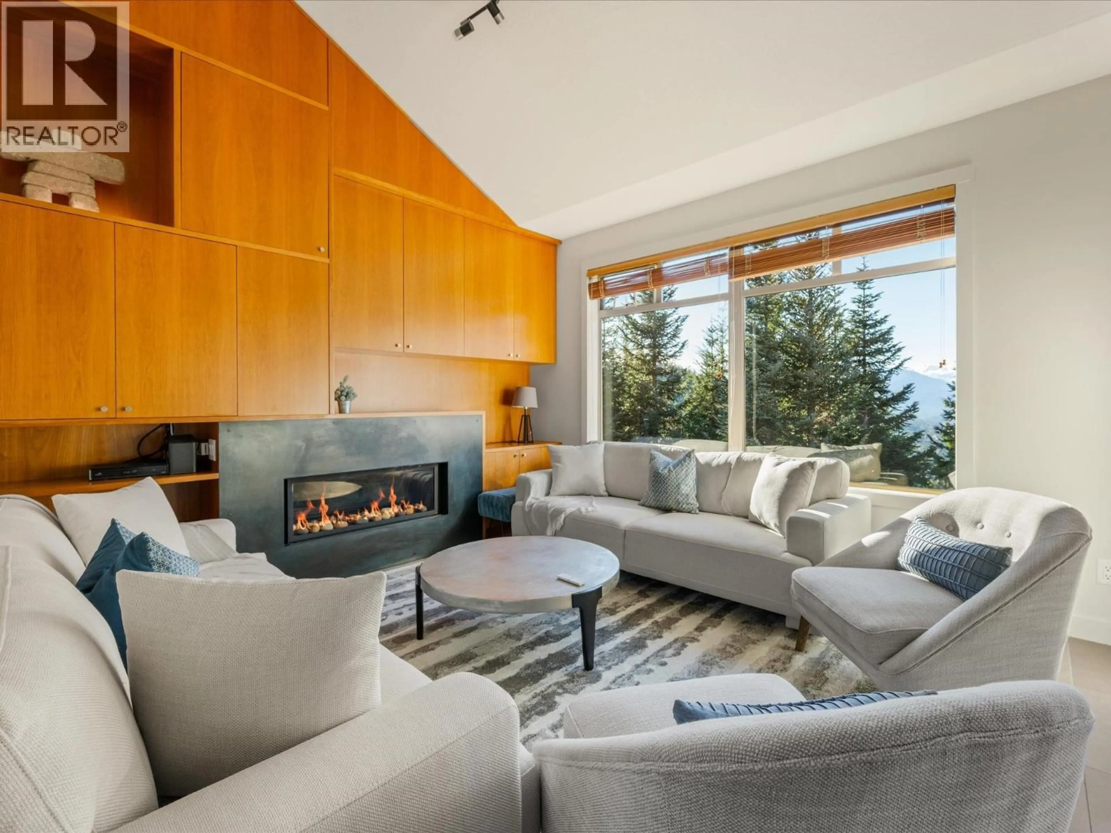 Living room with furniture, unknown for 20 - 2301 TALUSWOOD PLACE, Whistler British Columbia V8E0P8