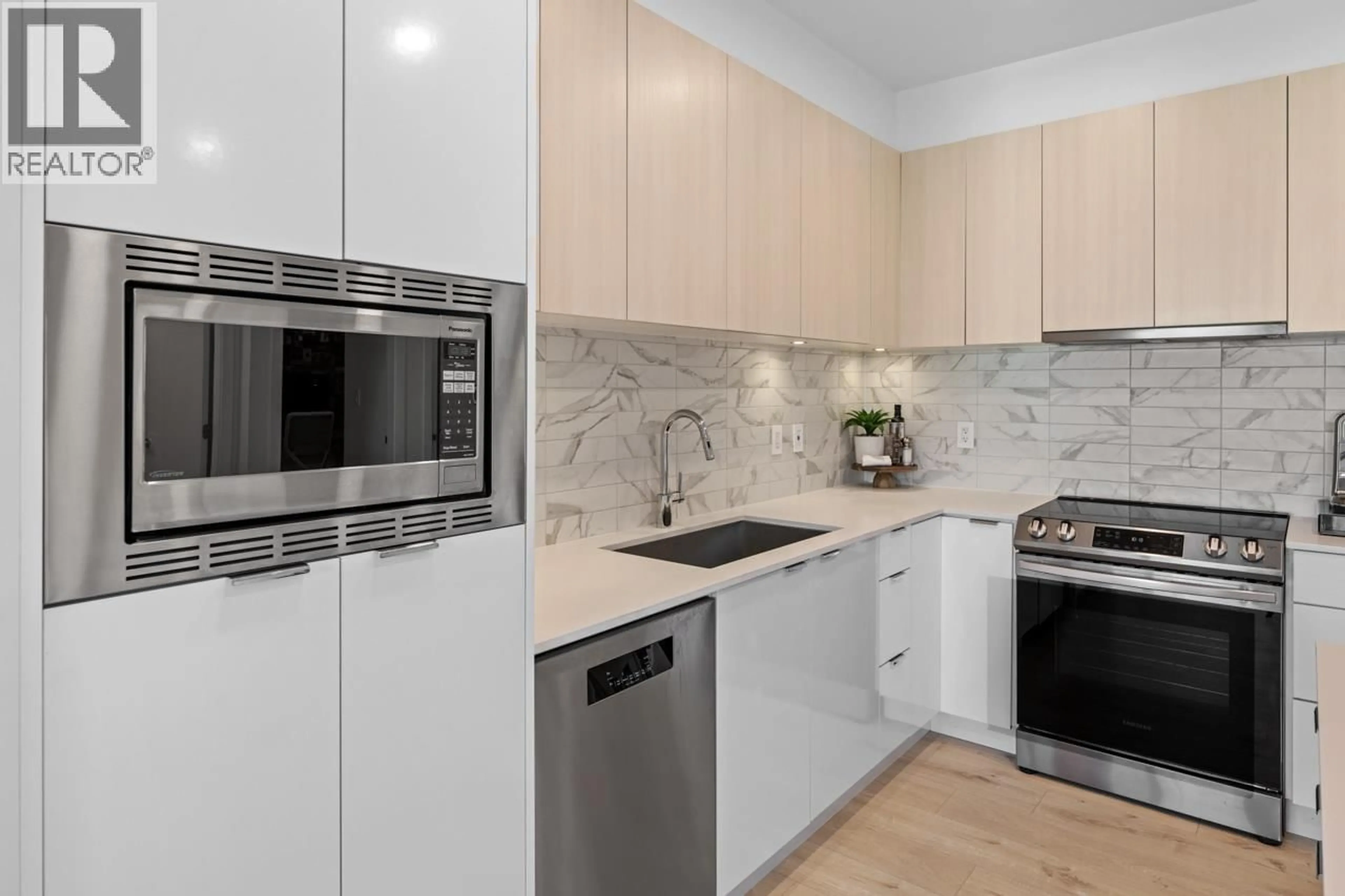 Standard kitchen, unknown for 219 - 1792 STARLING DRIVE, Tsawwassen British Columbia V4M0E4