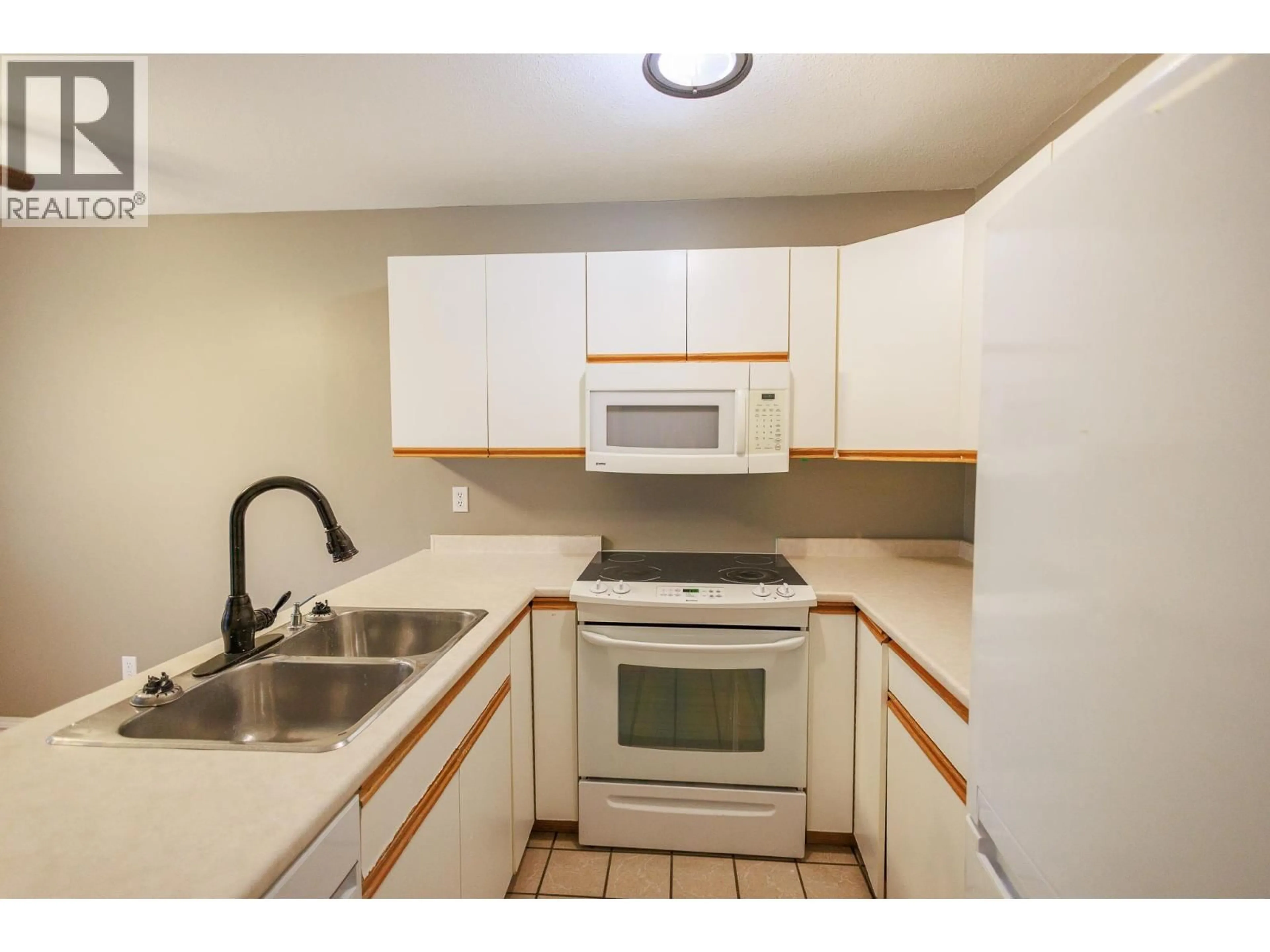 Standard kitchen, unknown for A - 5115 MEDEEK AVENUE, Terrace British Columbia V8G1C9