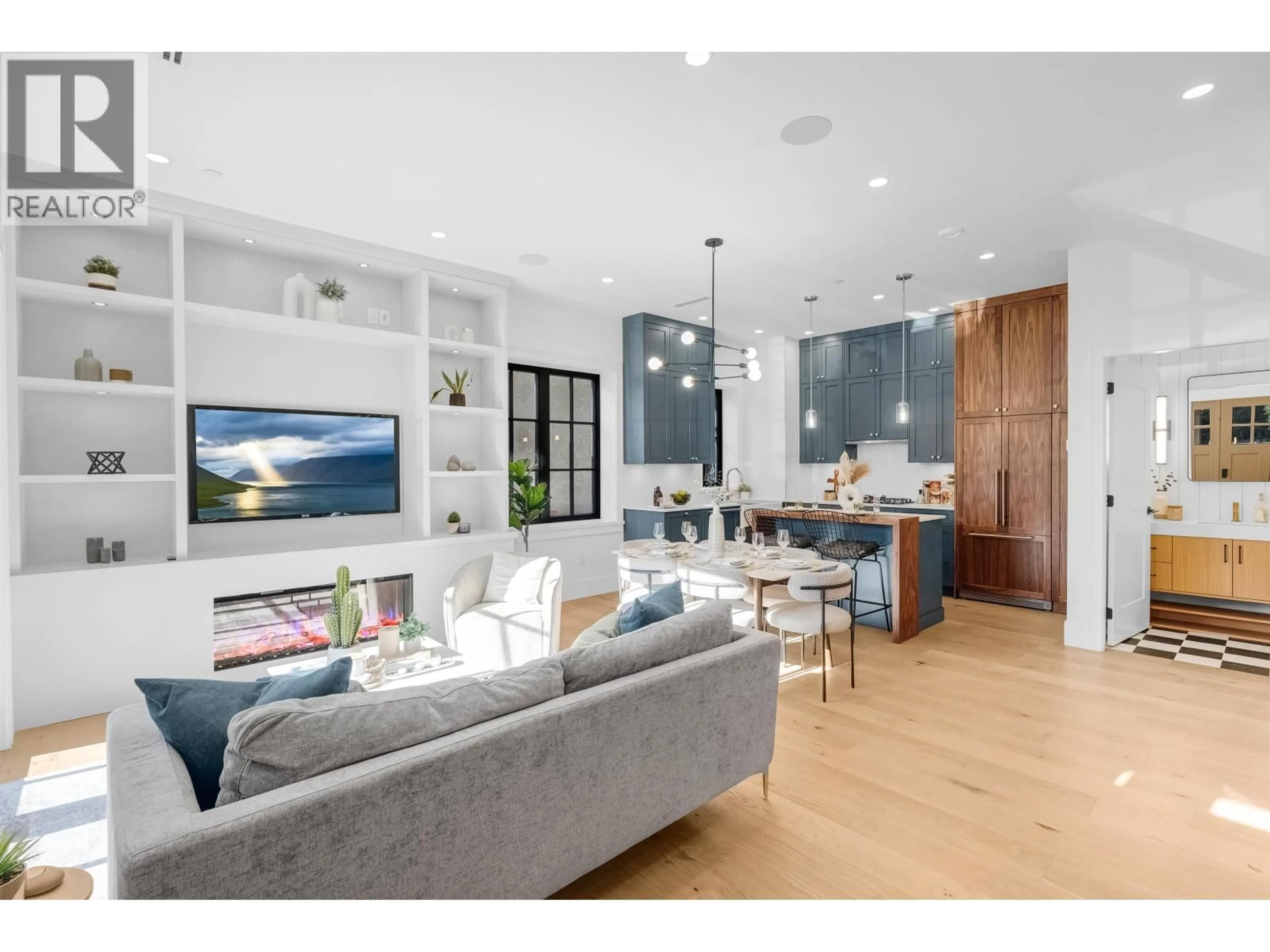 Open concept kitchen, unknown for 1 - 2565 DUNDAS STREET, Vancouver British Columbia V5K1P7