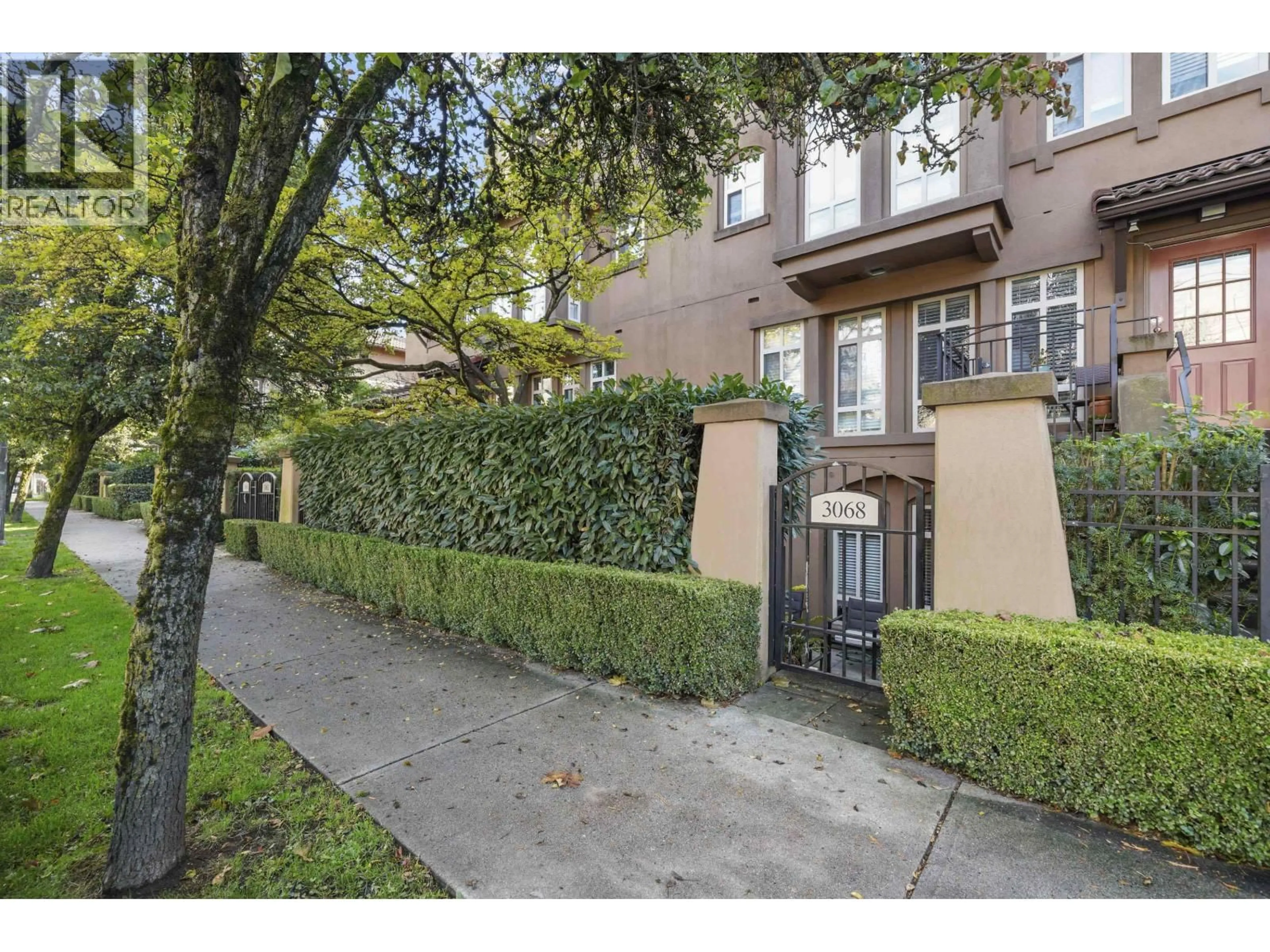 Unknown for 3068 4TH AVENUE, Vancouver British Columbia V6K1R4