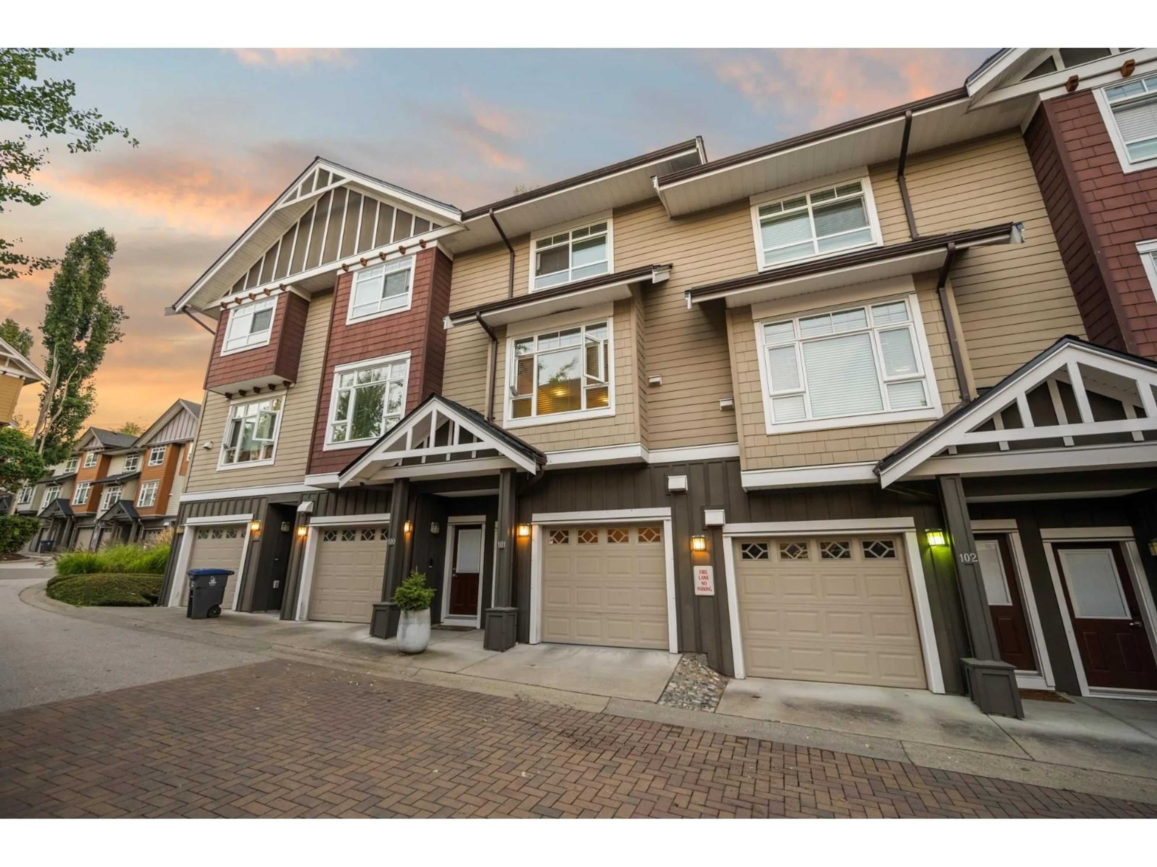 Unknown for 101 - 2979 156 STREET, Surrey British Columbia V3Z8V8