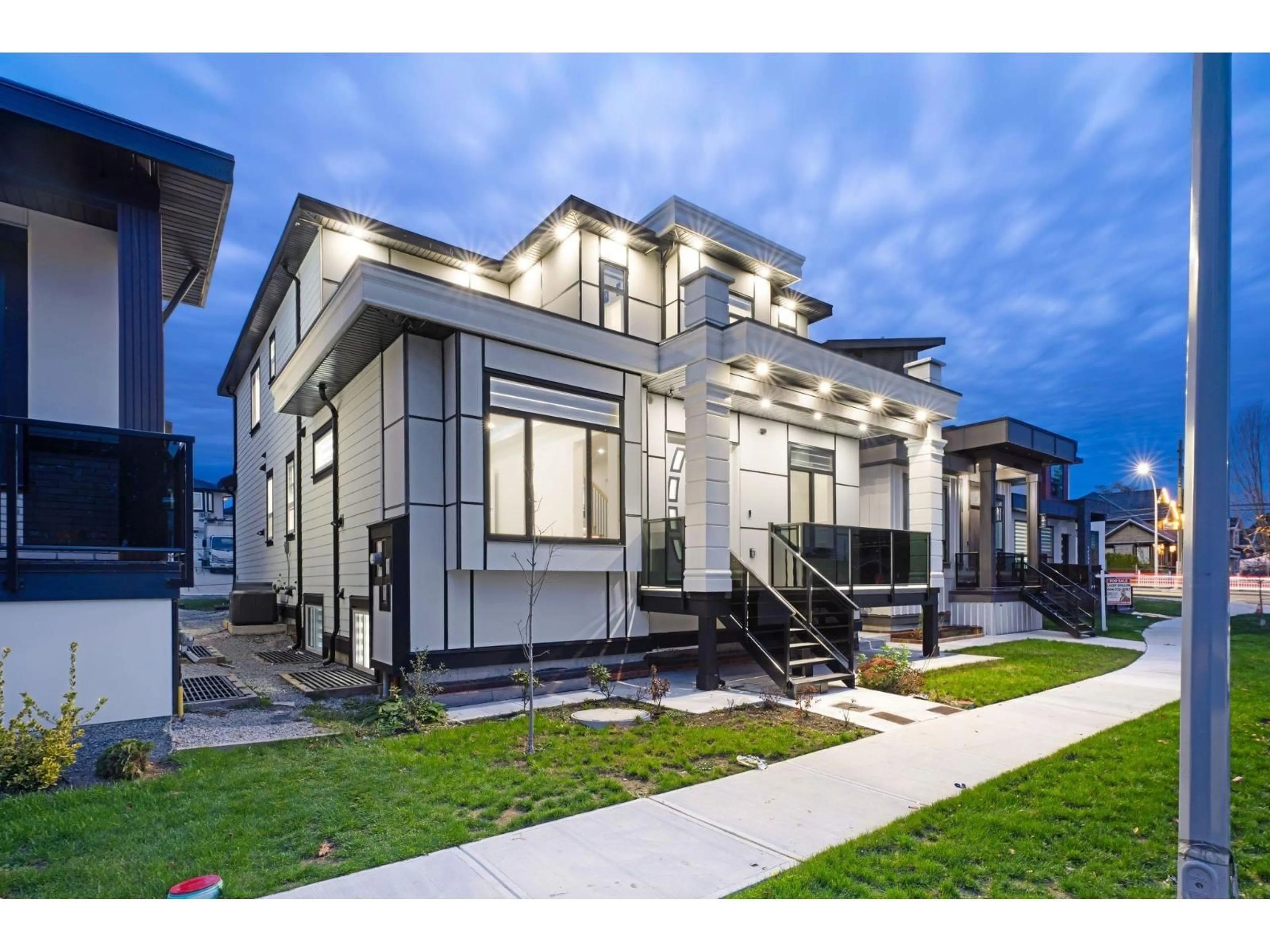 Home with vinyl exterior material, street for 14779 68A, Surrey British Columbia V3S3C9