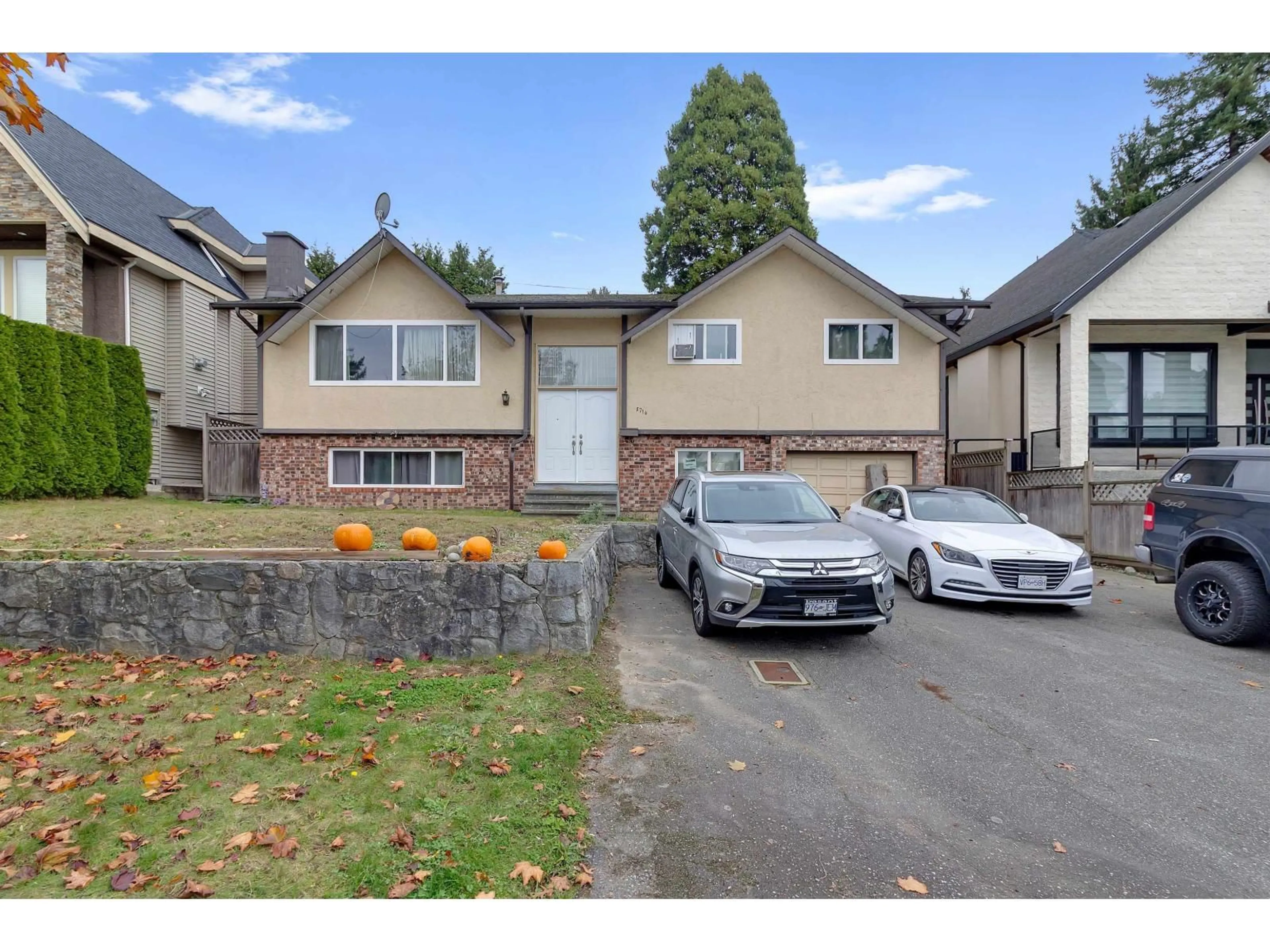 A pic from outside/outdoor area/front of a property/back of a property/a pic from drone, street for 8714 151B, Surrey British Columbia V3S4V4