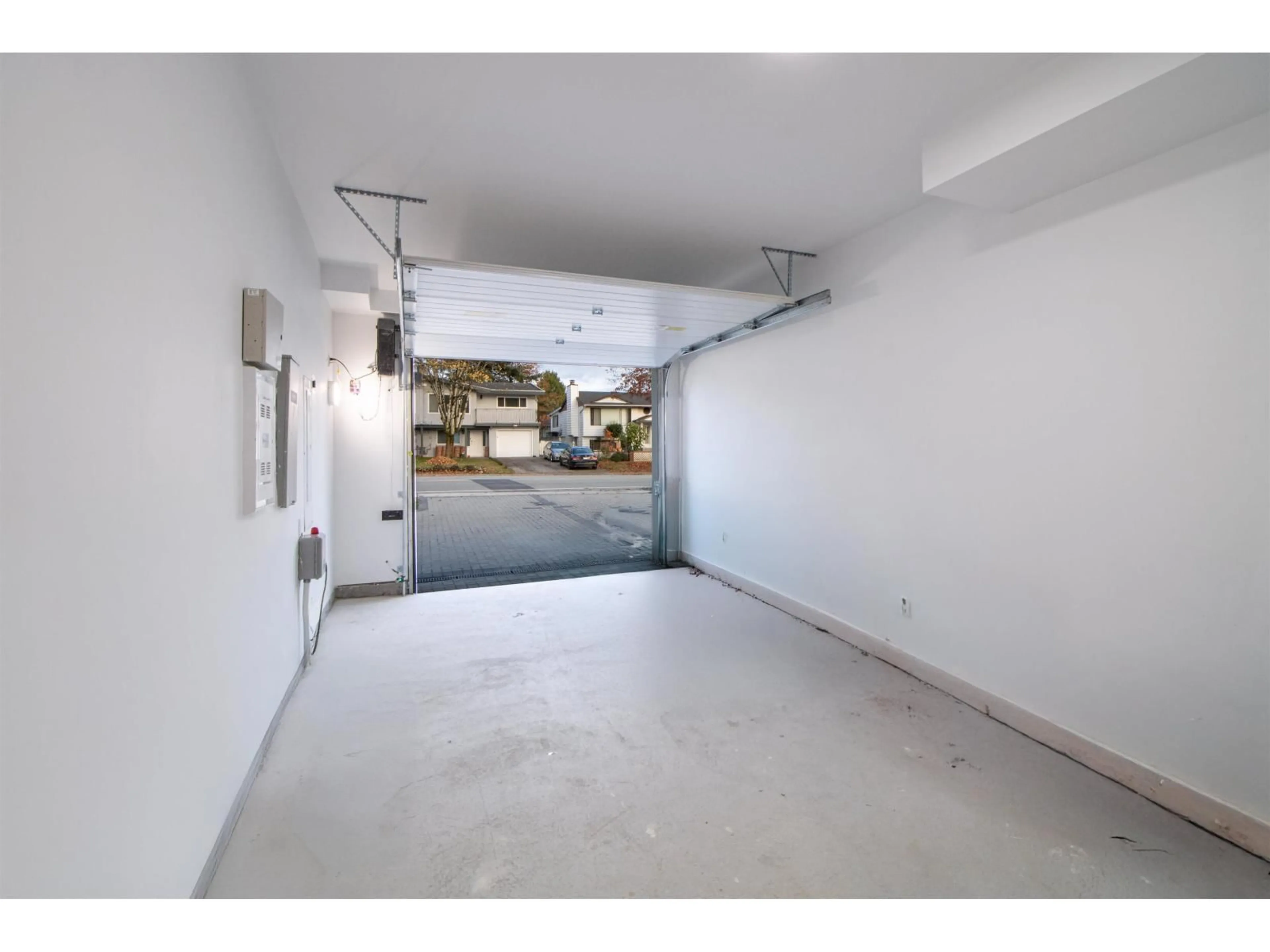 Indoor garage for 7801 116 STREET, Delta British Columbia V4C5T7