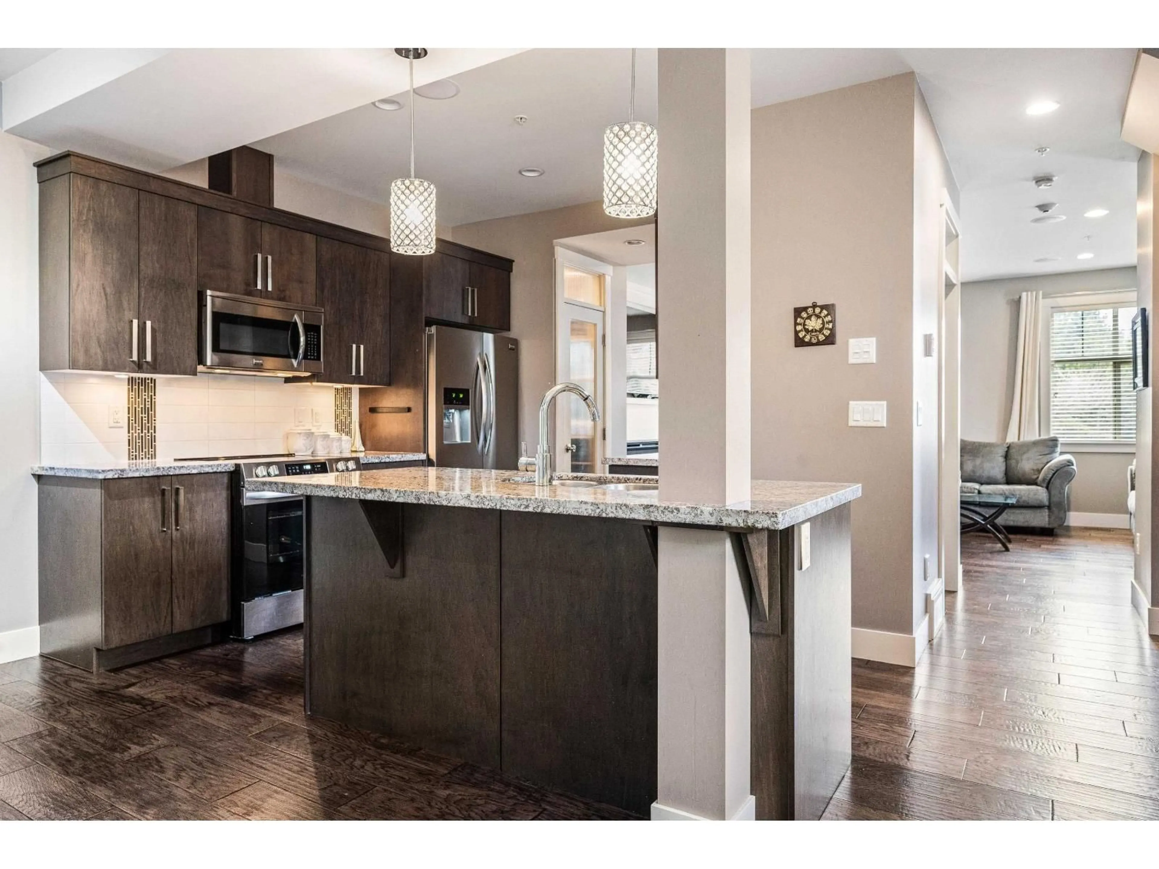 Open concept kitchen, unknown for 37 - 35298 MARSHALL, Abbotsford British Columbia V3G0E2