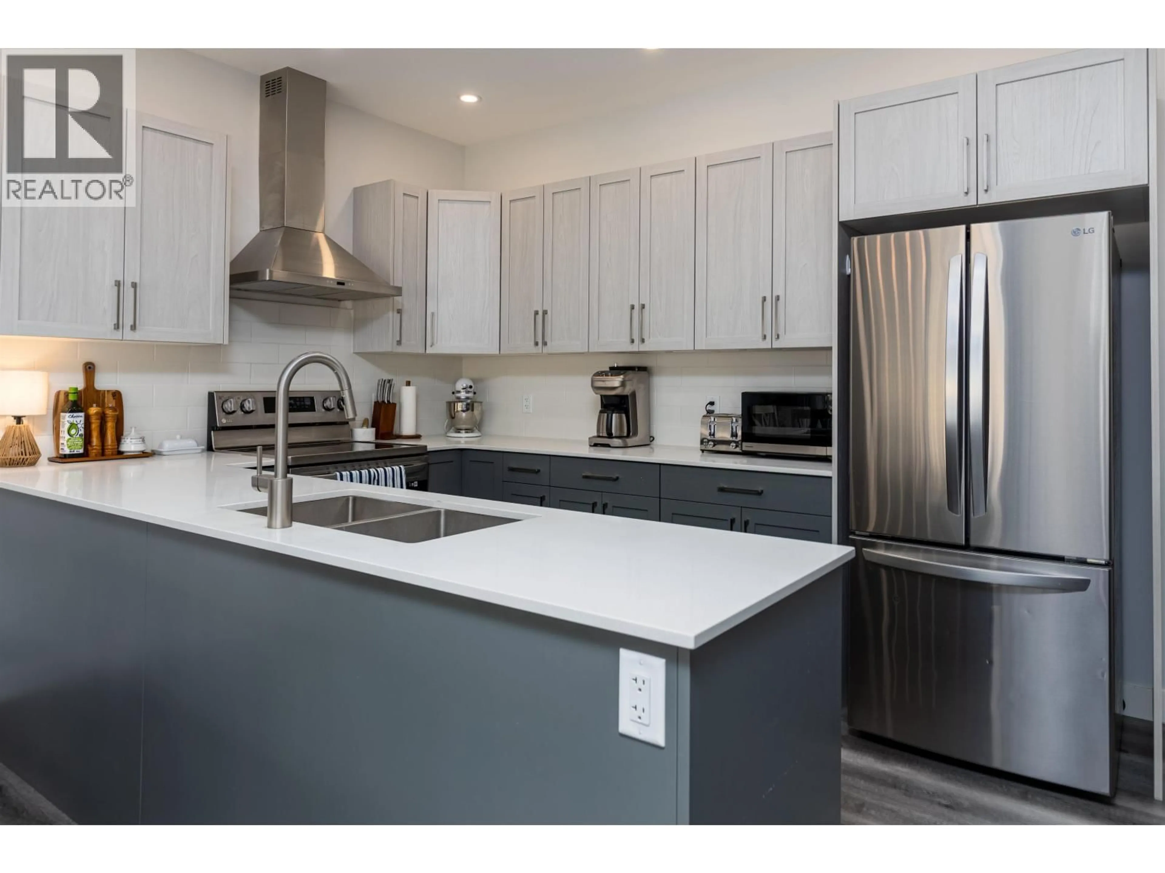 Open concept kitchen, unknown for 5238 SMITH AVENUE, Terrace British Columbia V8G0H1