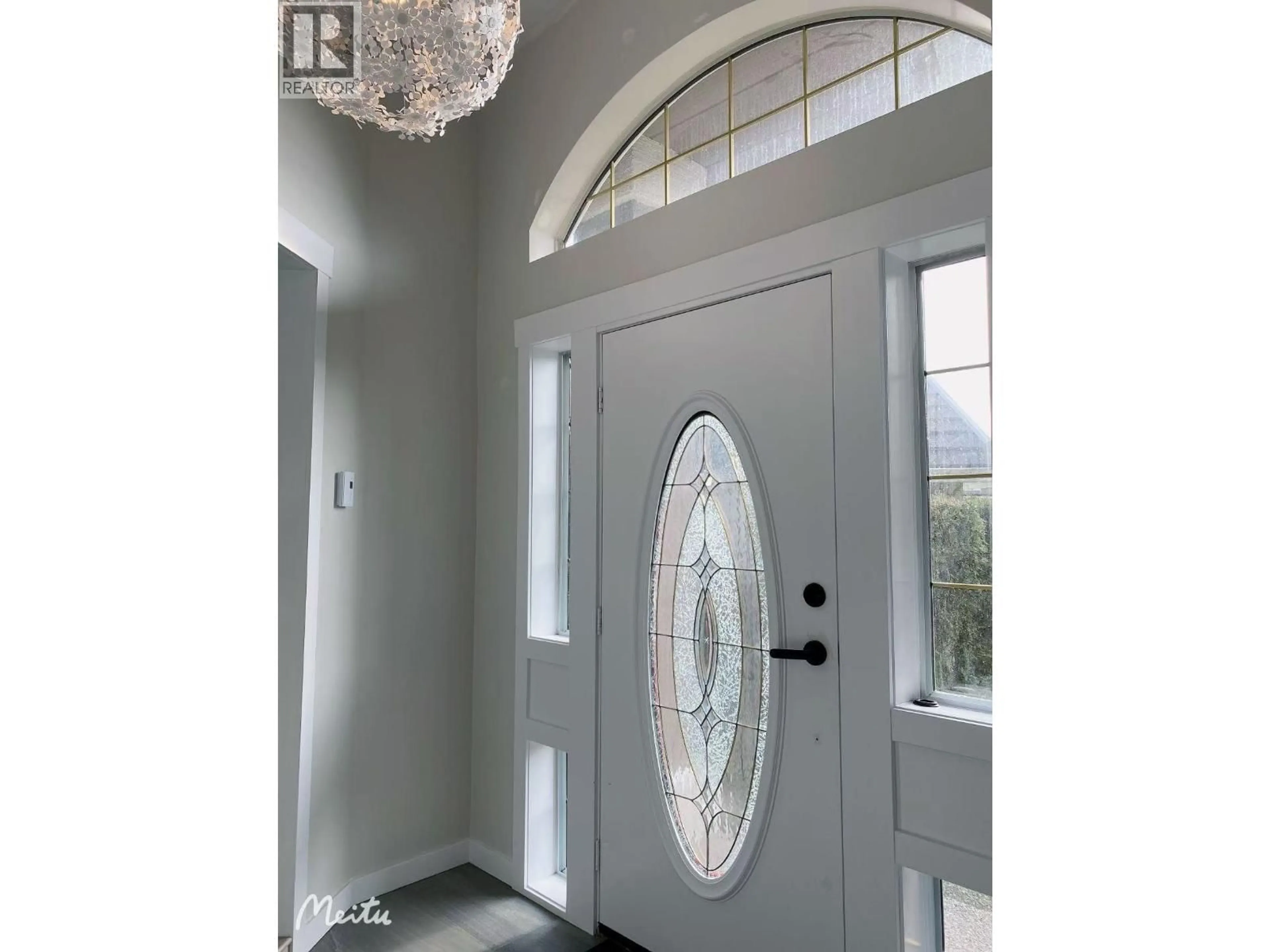 Indoor entryway for 1658 GOLF CLUB DRIVE, Delta British Columbia V4M4E2