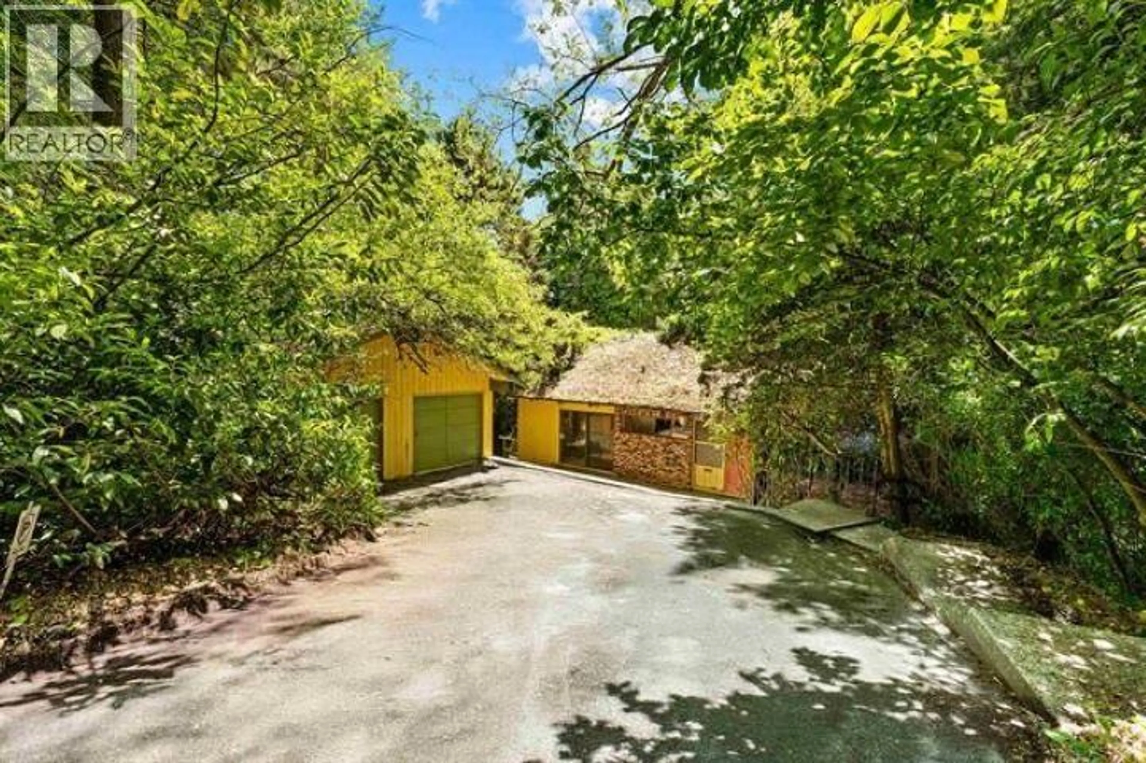 A pic from outside/outdoor area/front of a property/back of a property/a pic from drone, street for 23385 TAMARACK LANE, Maple Ridge British Columbia V2W1A8