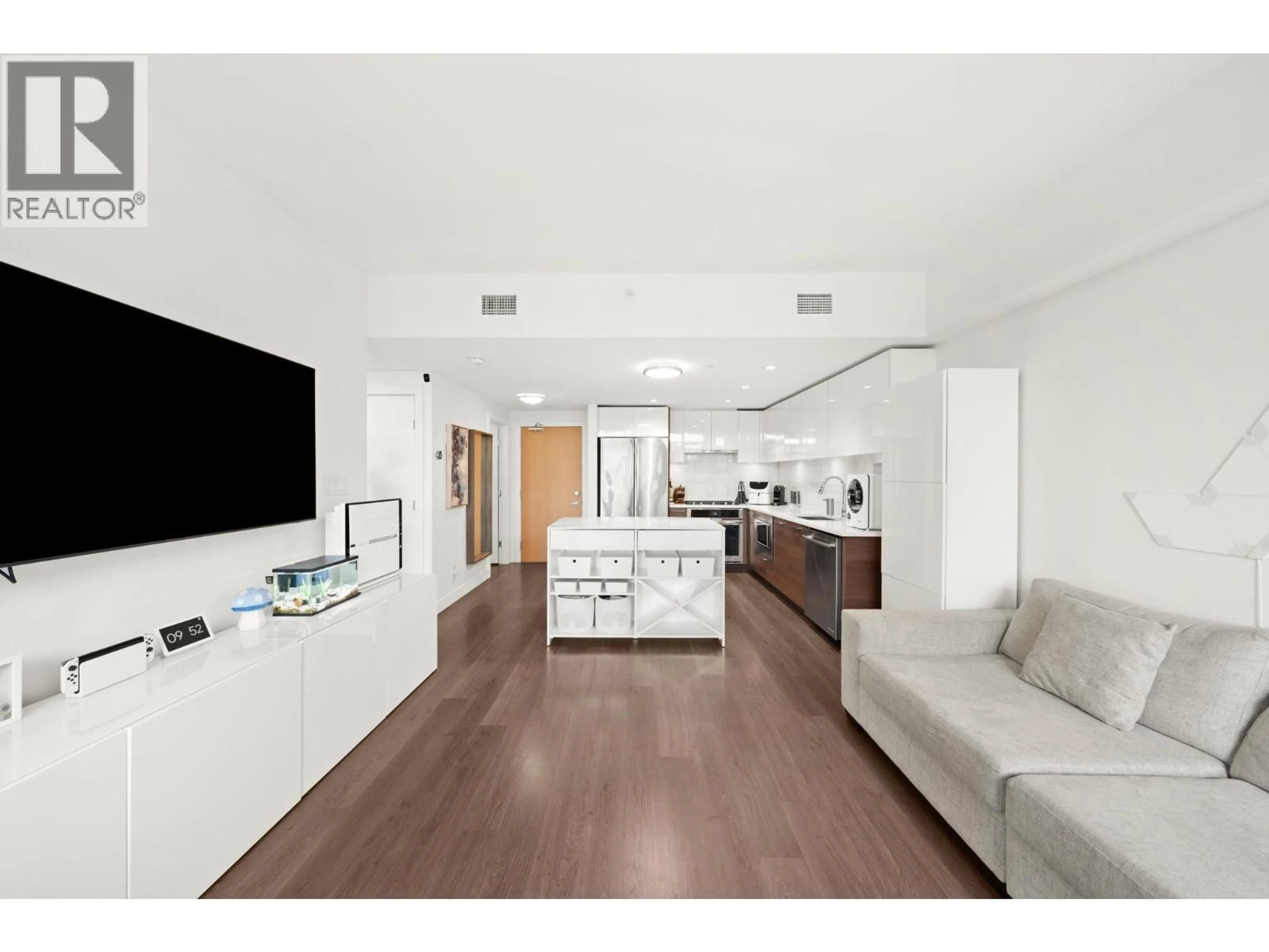 Unknown for 209 - 3557 SAWMILL CRESCENT, Vancouver British Columbia V5S0E2