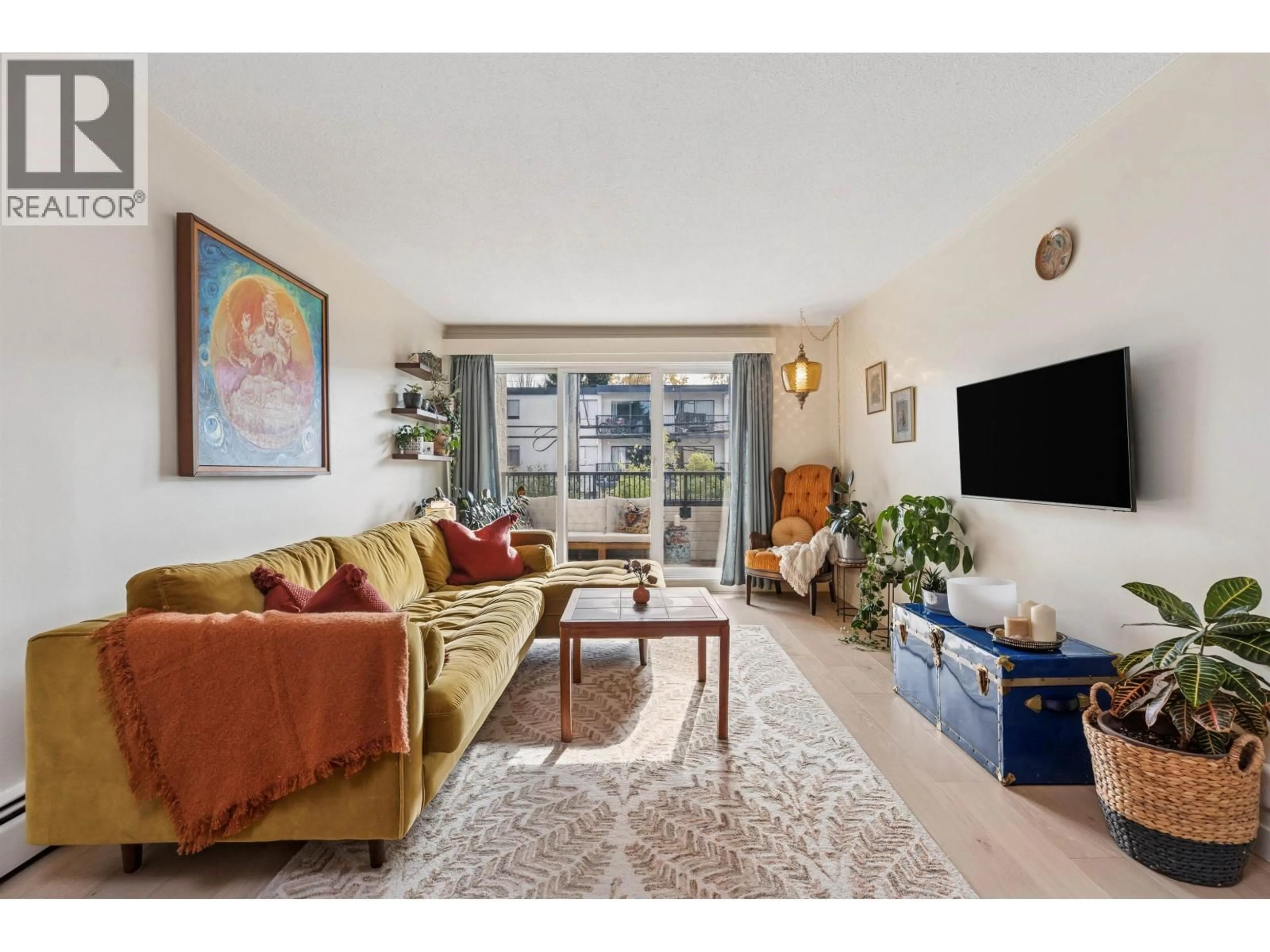 Living room with furniture, unknown for 212 - 1420 8TH AVENUE, Vancouver British Columbia V5N1T4