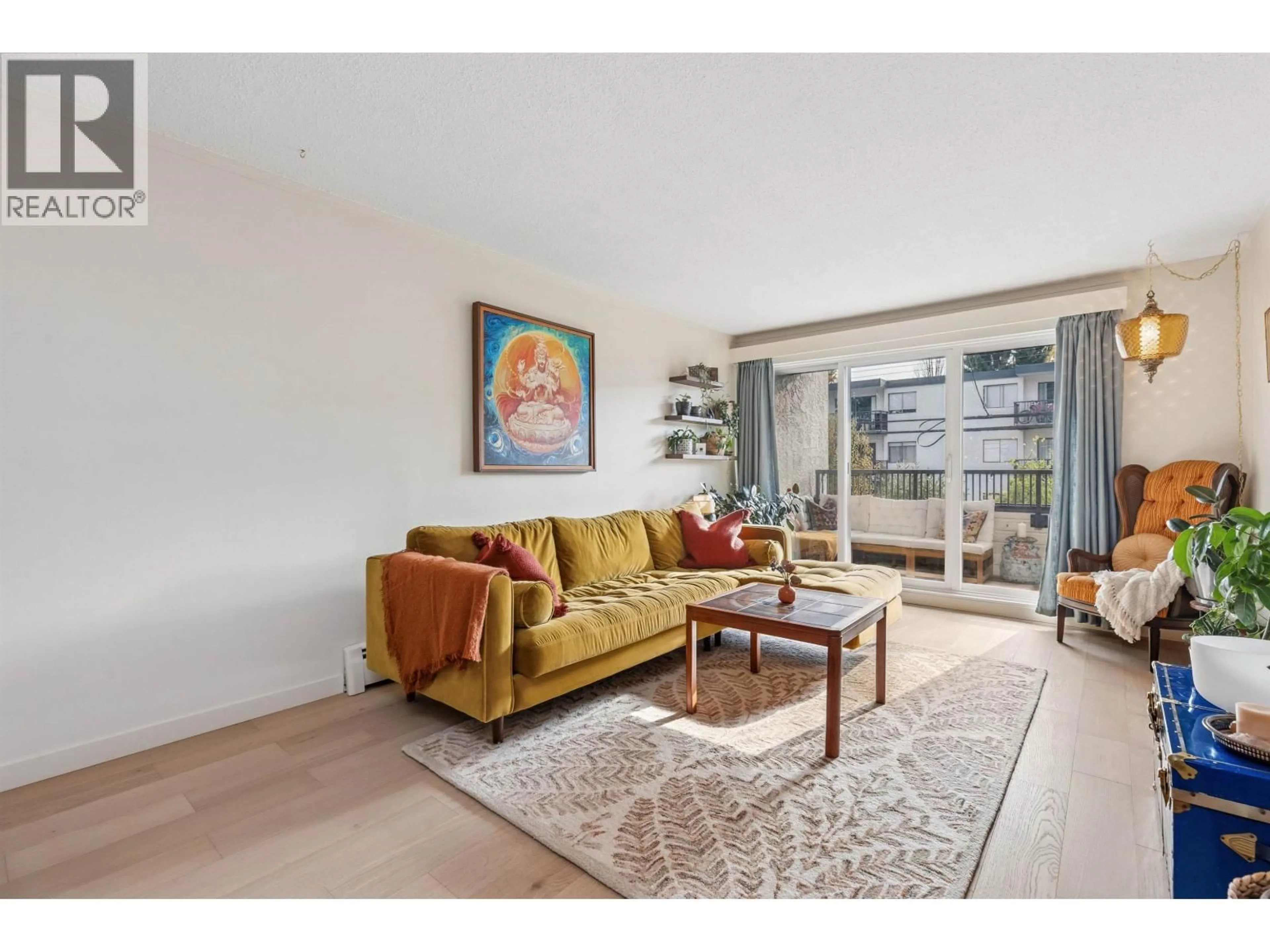 Living room with furniture, unknown for 212 - 1420 8TH AVENUE, Vancouver British Columbia V5N1T4