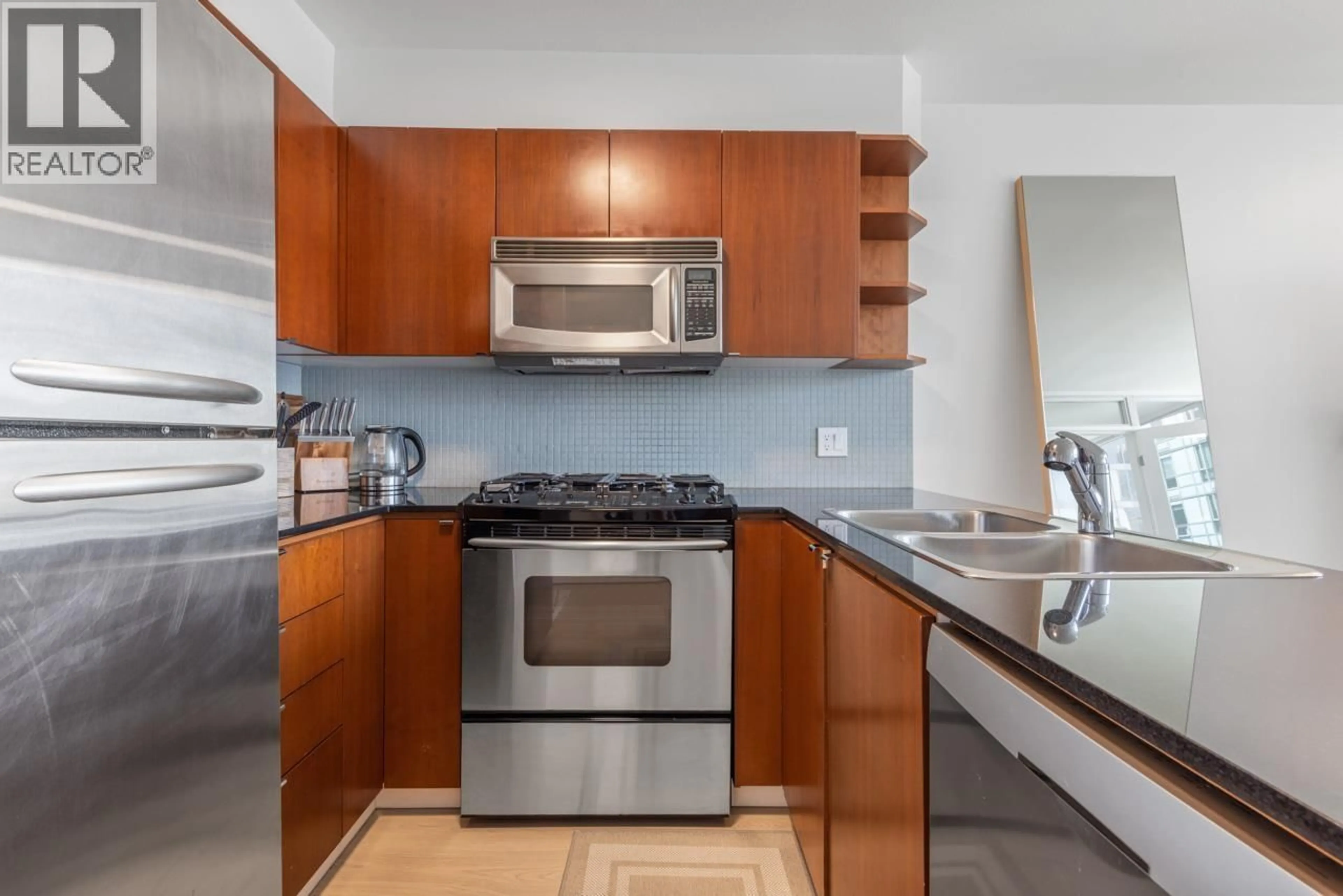 Standard kitchen, unknown for 1102 - 822 SEYMOUR STREET, Vancouver British Columbia V6B1L7