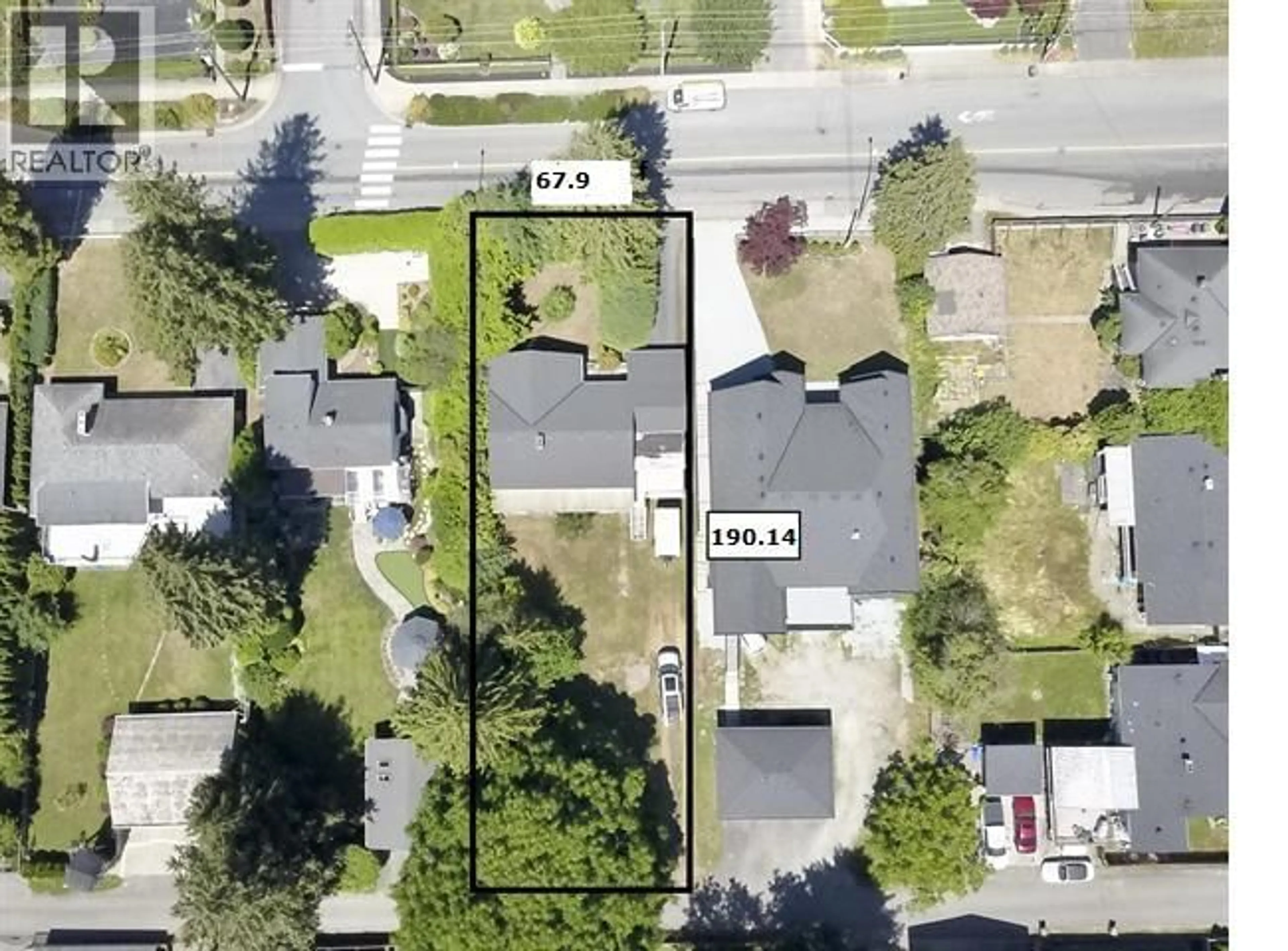 A pic from outside/outdoor area/front of a property/back of a property/a pic from drone, street for 840 ROCHESTER AVENUE, Coquitlam British Columbia V3K2W2