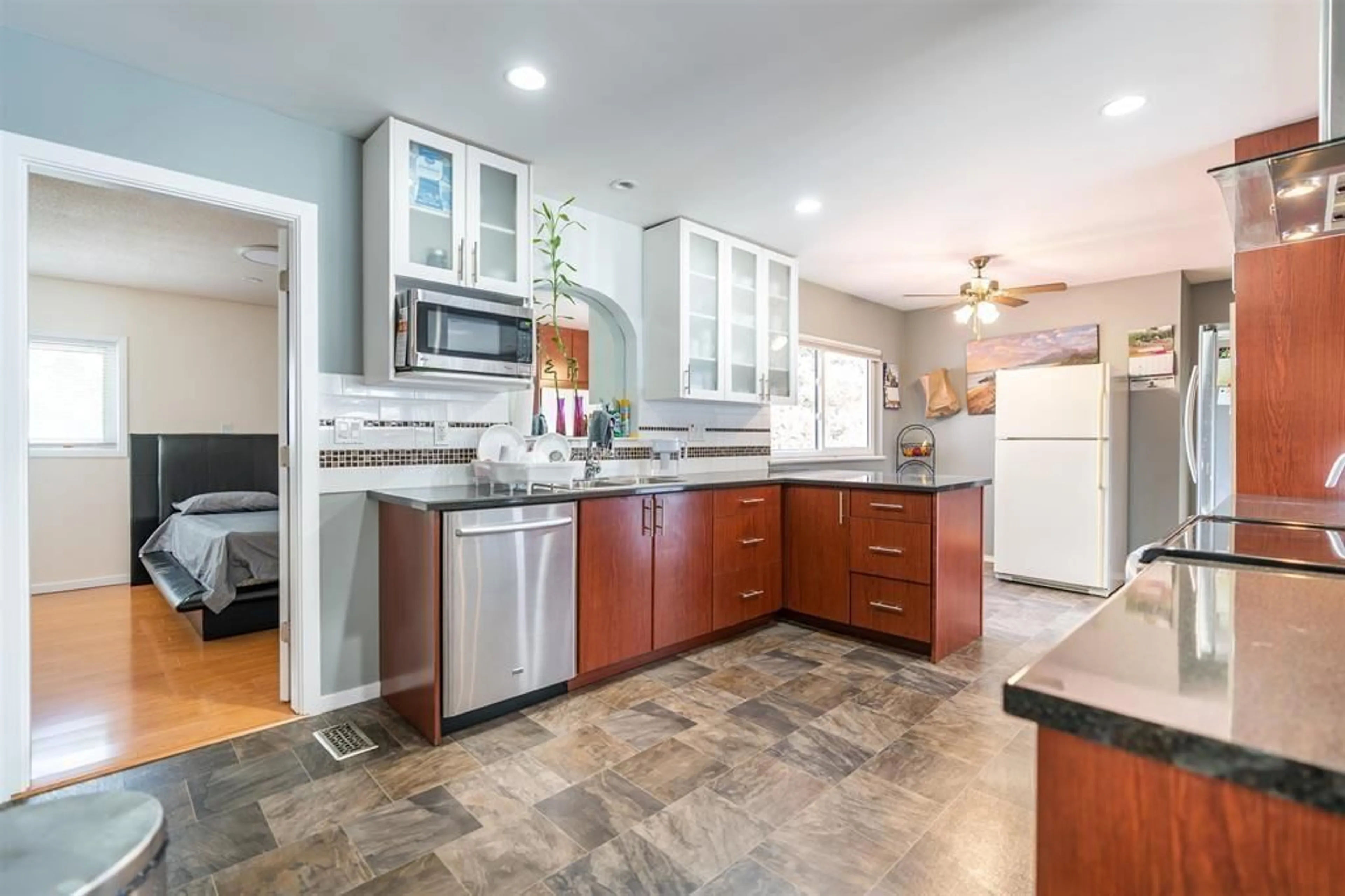 Unknown for 15035 BLUEBIRD, Surrey British Columbia V3R4T8