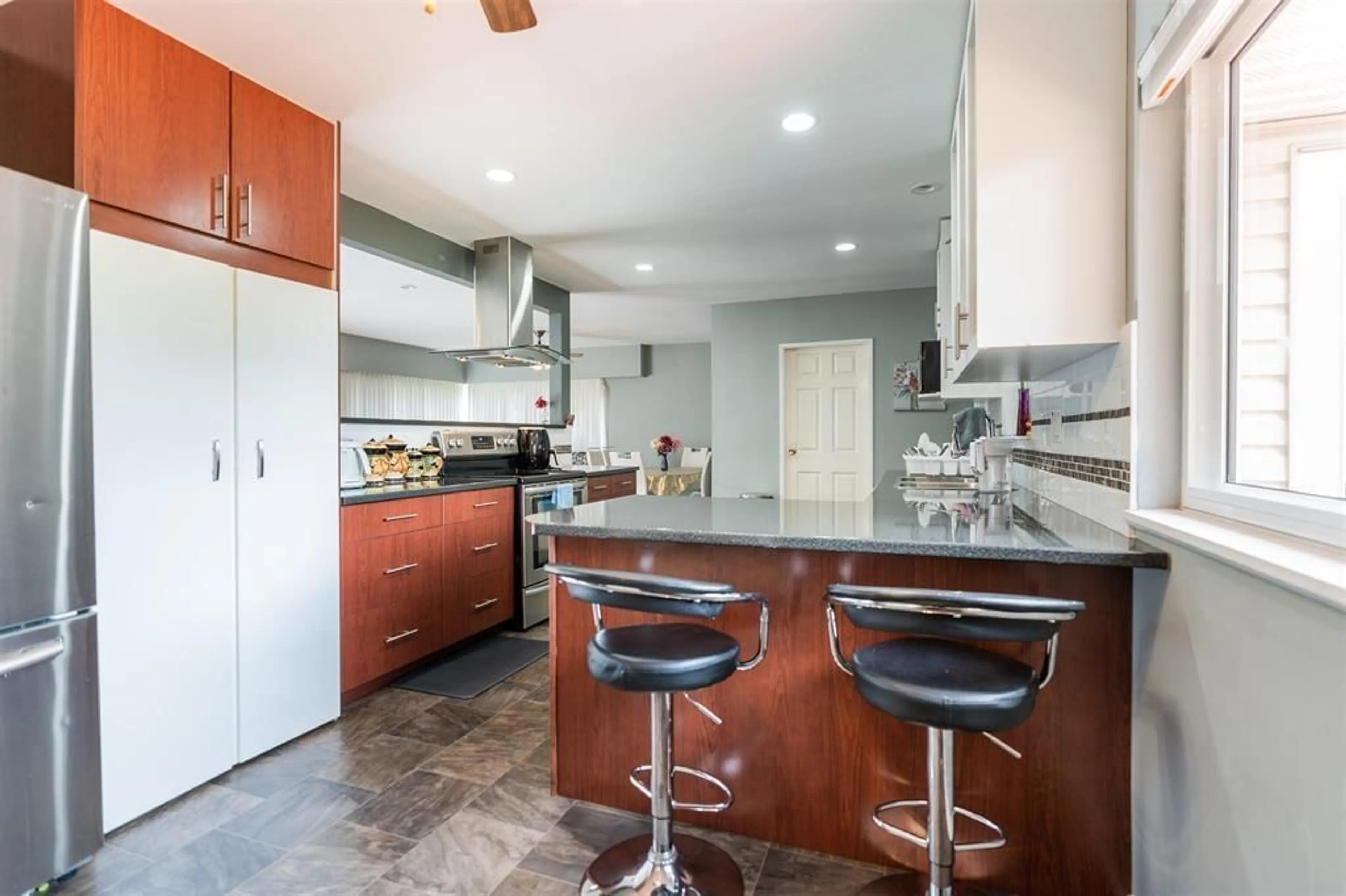 Unknown for 15035 BLUEBIRD, Surrey British Columbia V3R4T8