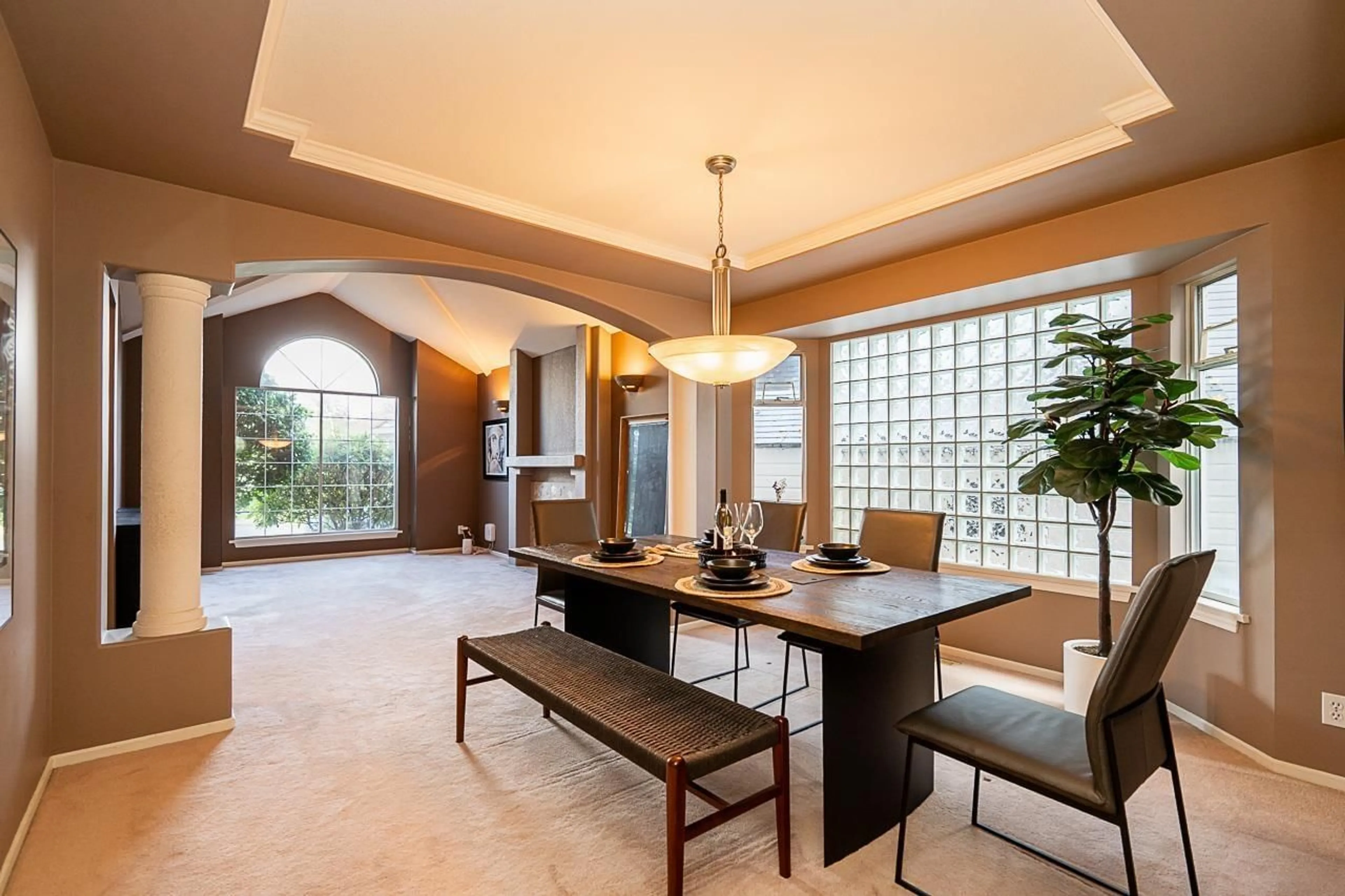 Dining room, ceramic/tile floor for 8417 213 ST, Langley British Columbia V1M2J1