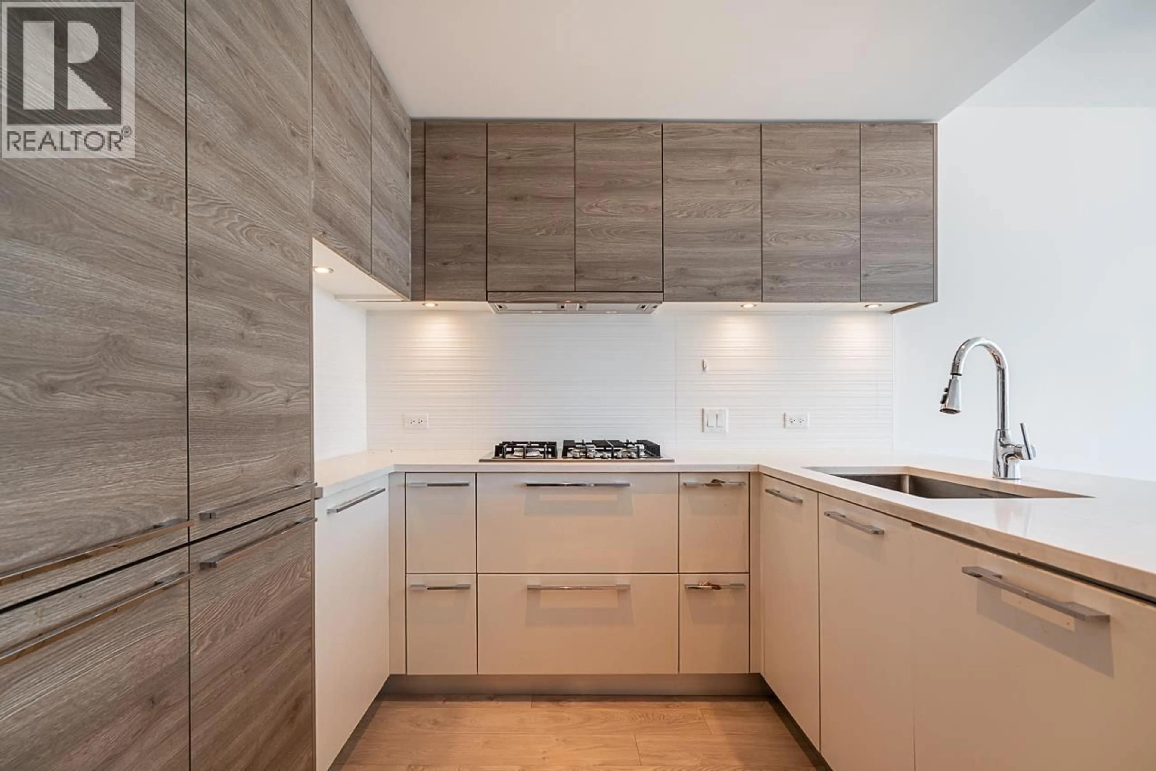 Standard kitchen, unknown for 2401 - 7303 NOBLE LANE, Burnaby British Columbia V3N0H2