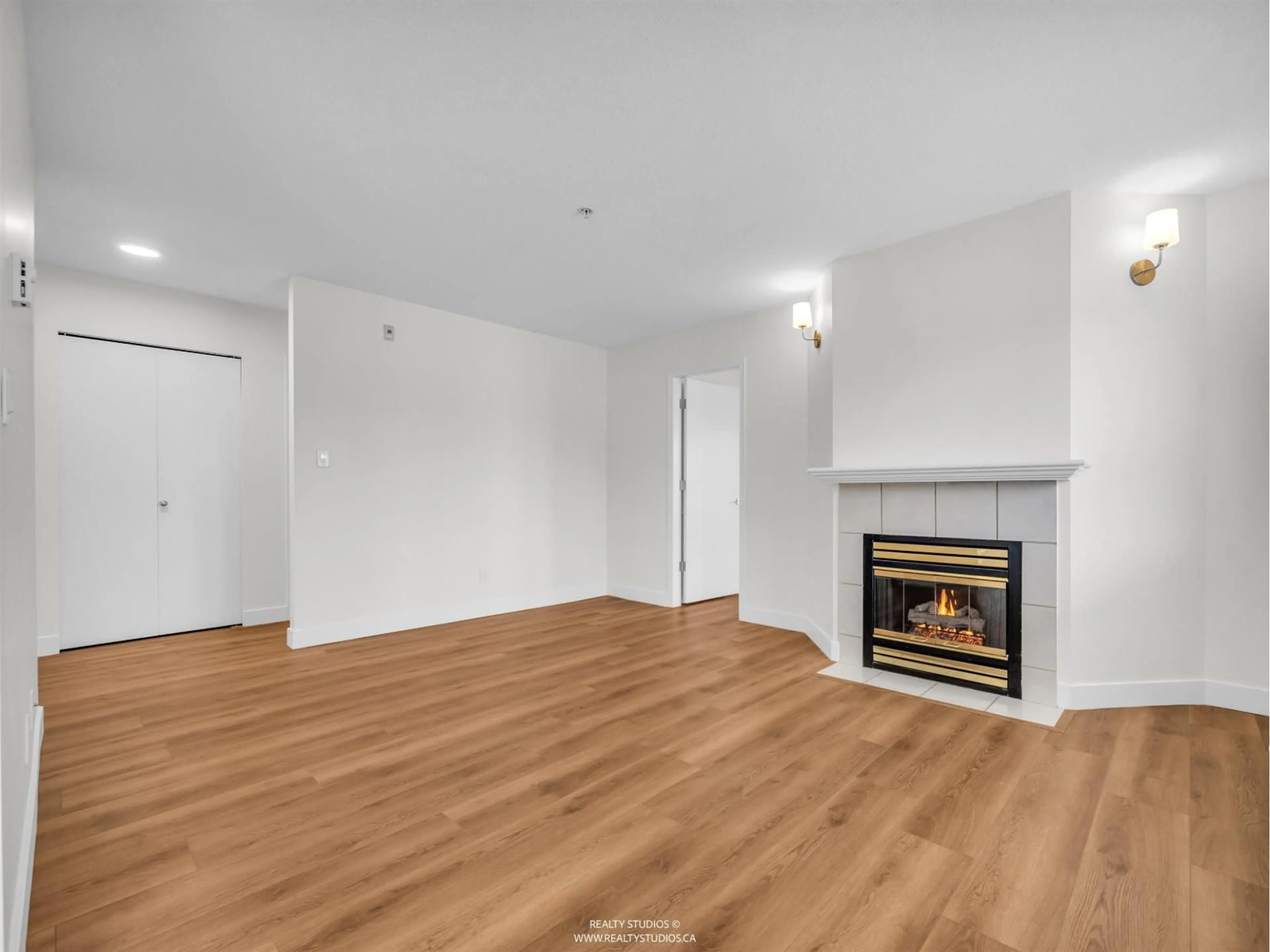 A pic of a room for 402 - 12130 80, Surrey British Columbia V3W0V2