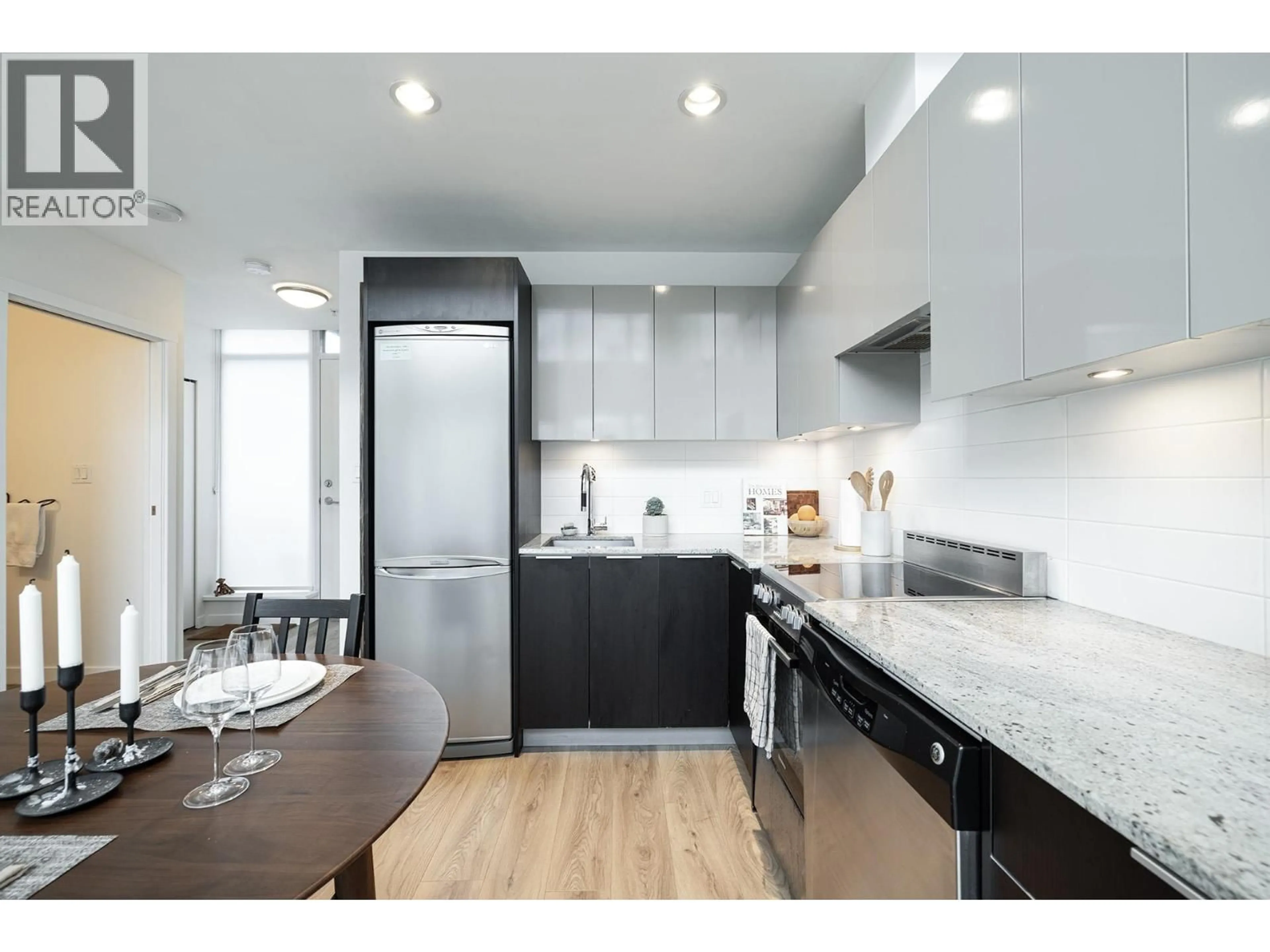 Open concept kitchen, unknown for 310 - 429 2ND AVENUE, Vancouver British Columbia V5Y1E3