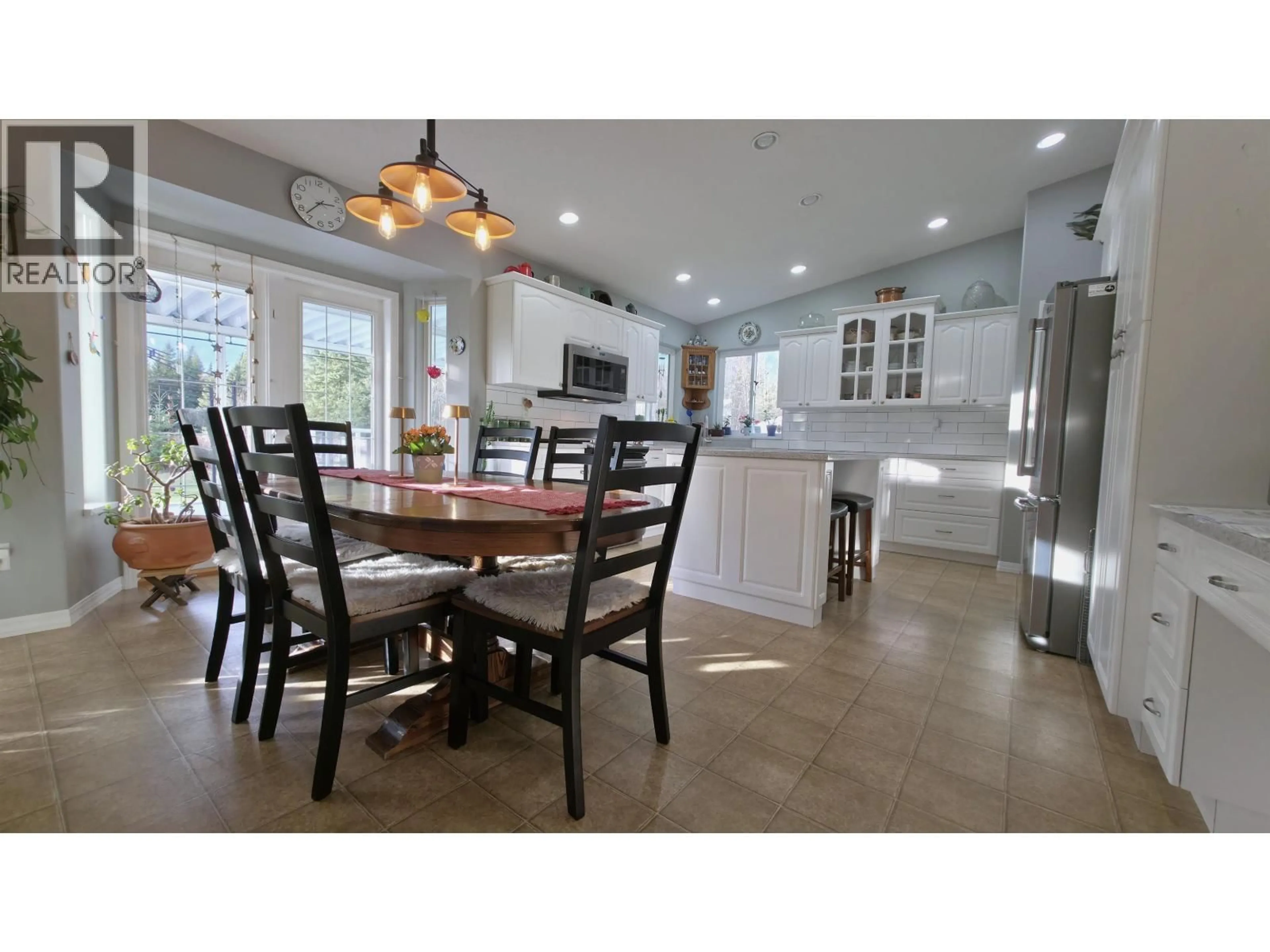 Open concept kitchen, ceramic/tile floor for 8125 SUNHILL ROAD, Prince George British Columbia V2N6E8