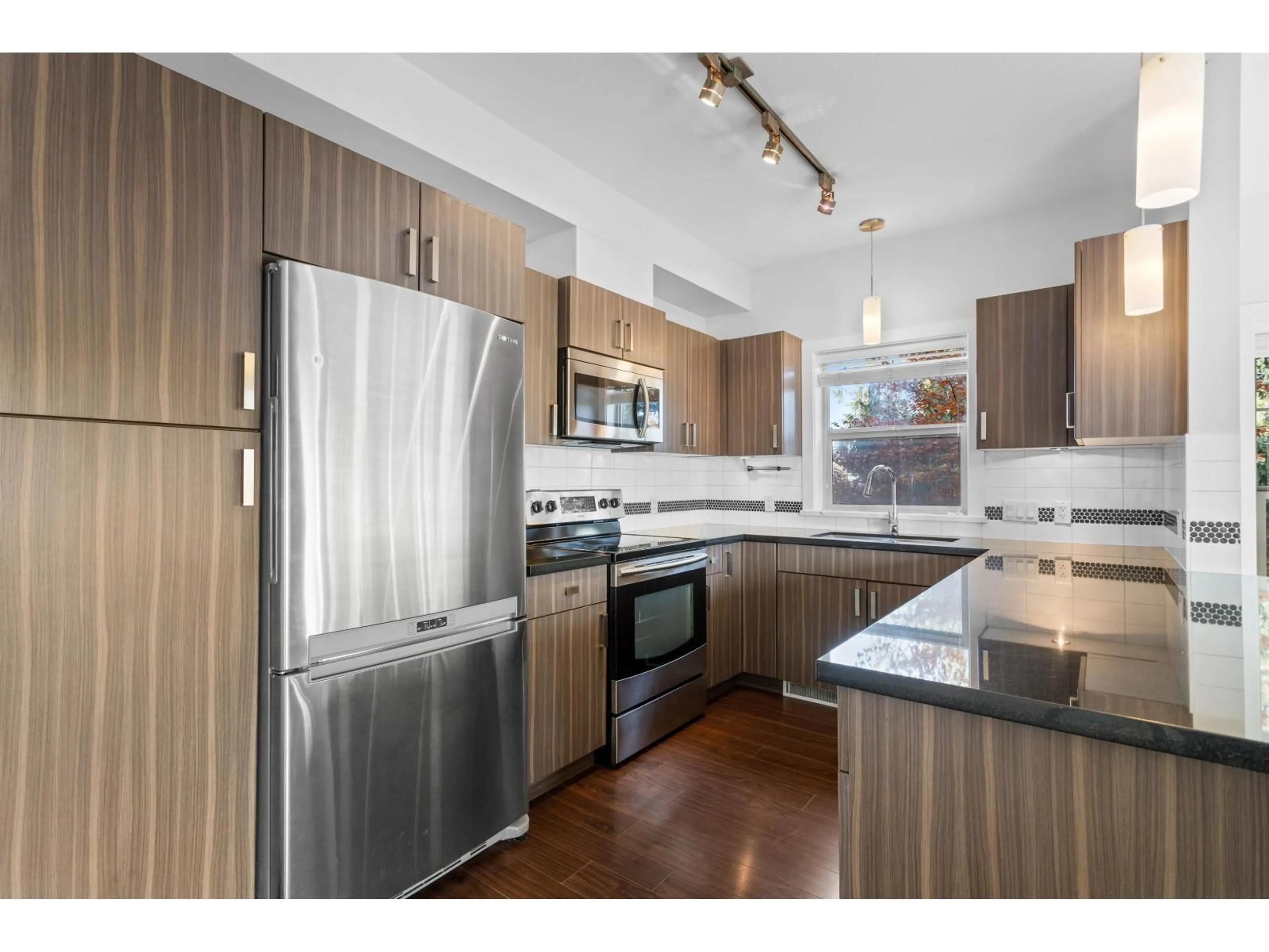 Unknown for 214 - 20219 54A, Langley British Columbia V3A0C7