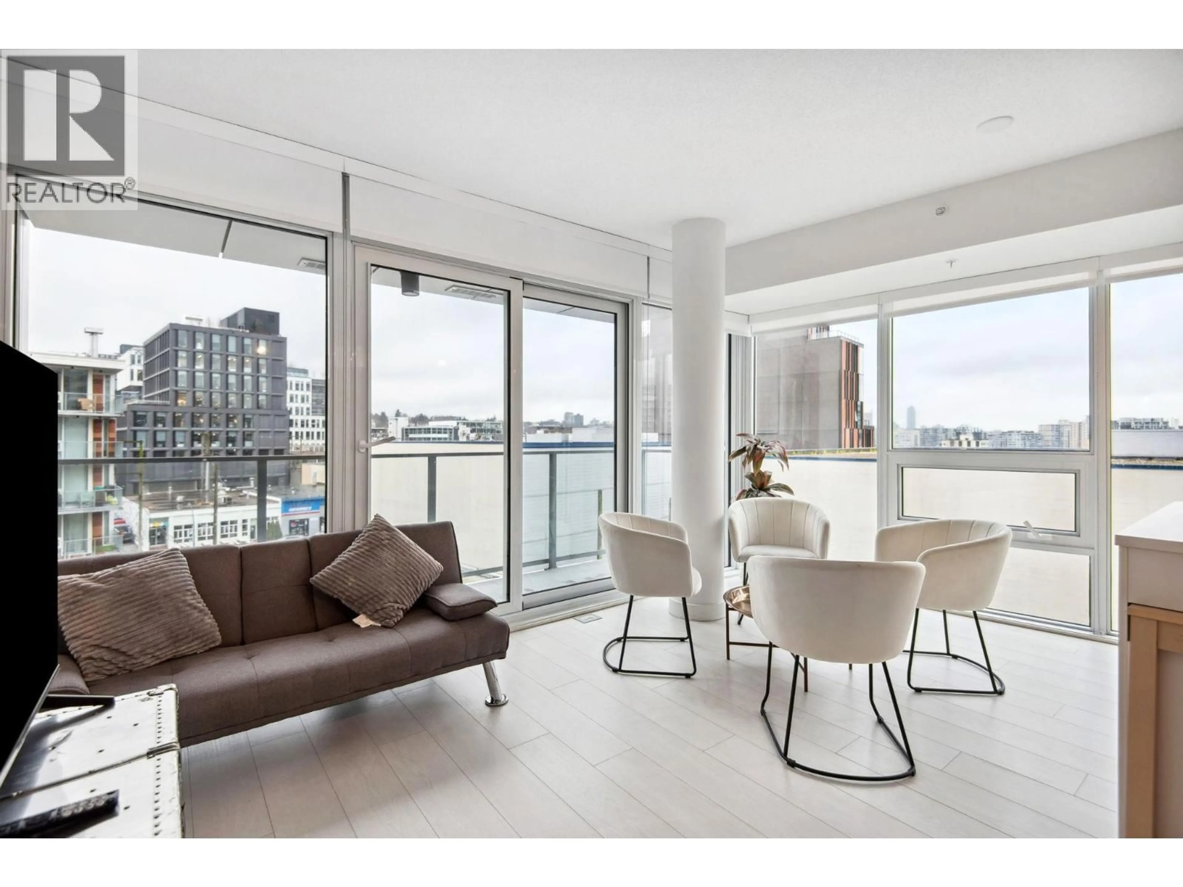 Living room with furniture, unknown for 602 - 180 2ND AVENUE, Vancouver British Columbia V5T0K4