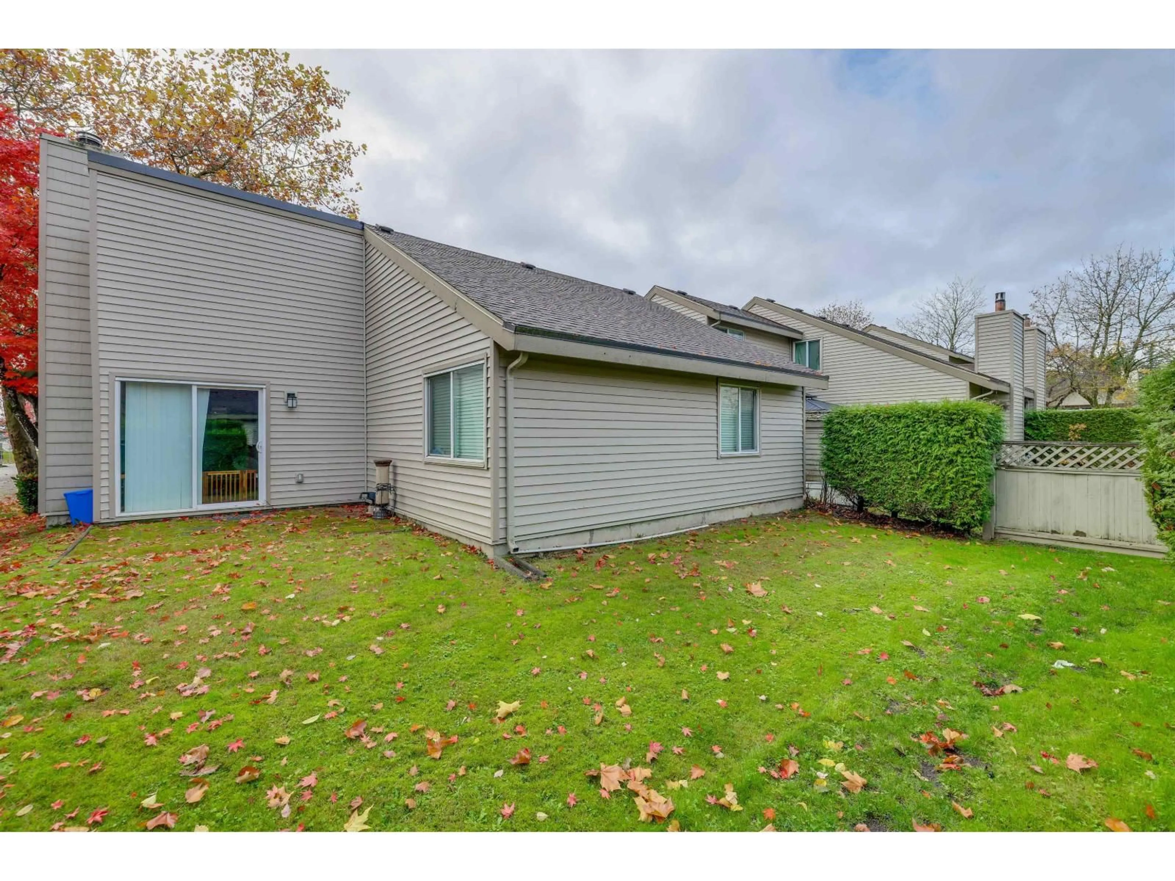 Unknown for 6101 GREENSIDE WEST, Surrey British Columbia V3S5M8