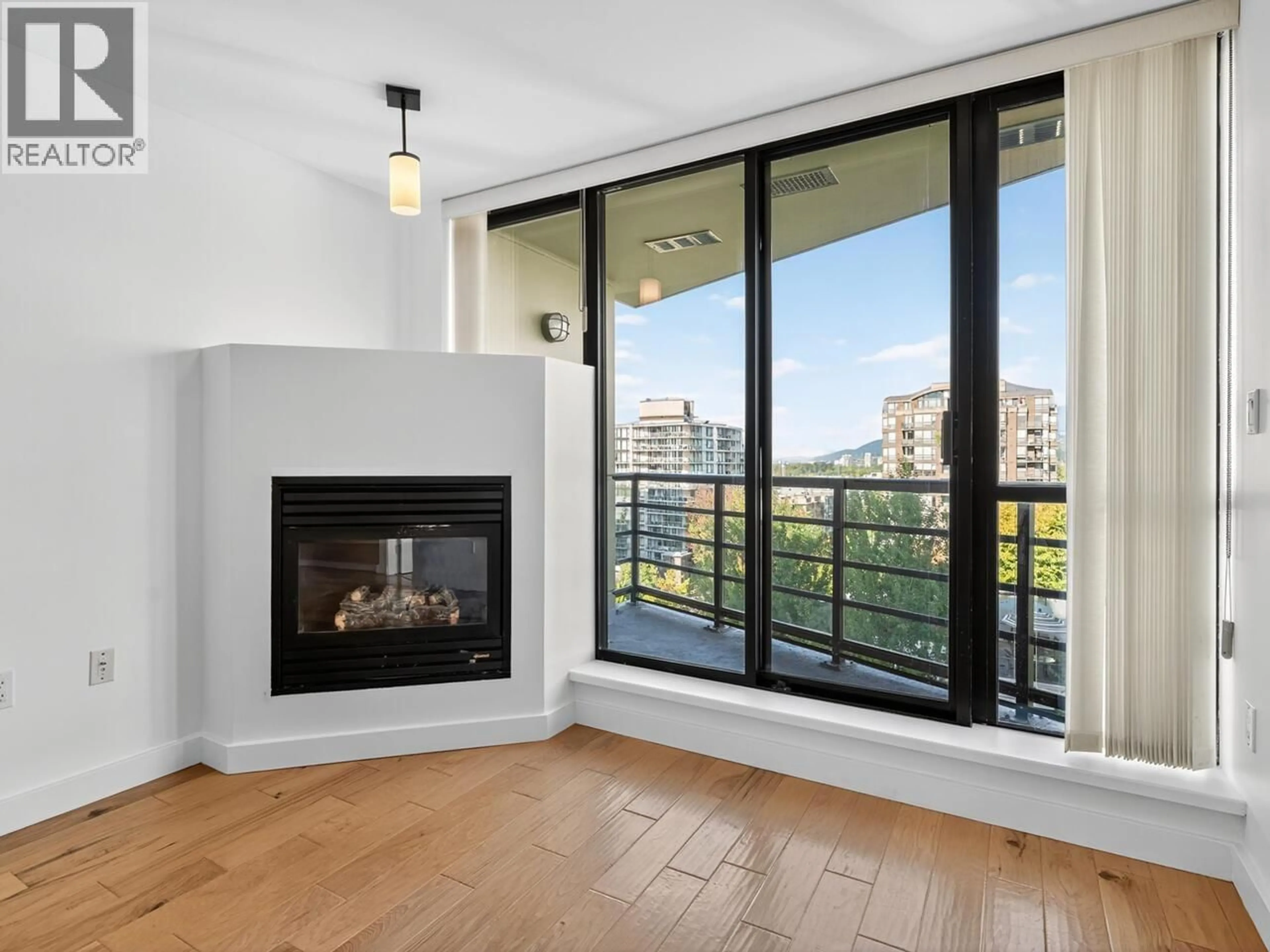 Unknown for 907 - 124 1ST STREET, North Vancouver British Columbia V7M3N3