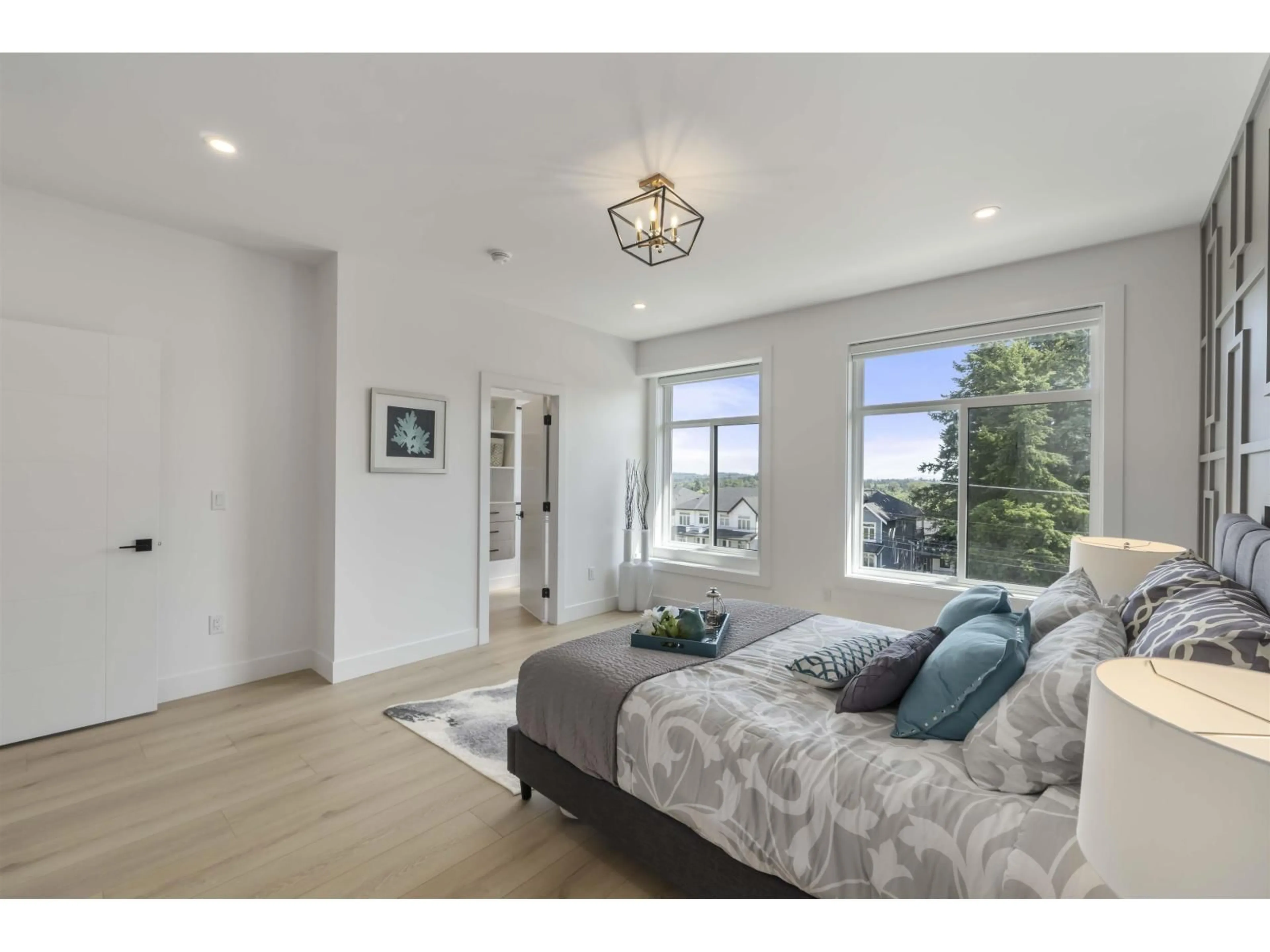 A pic of a room for 16677 16, Surrey British Columbia V3S9X7