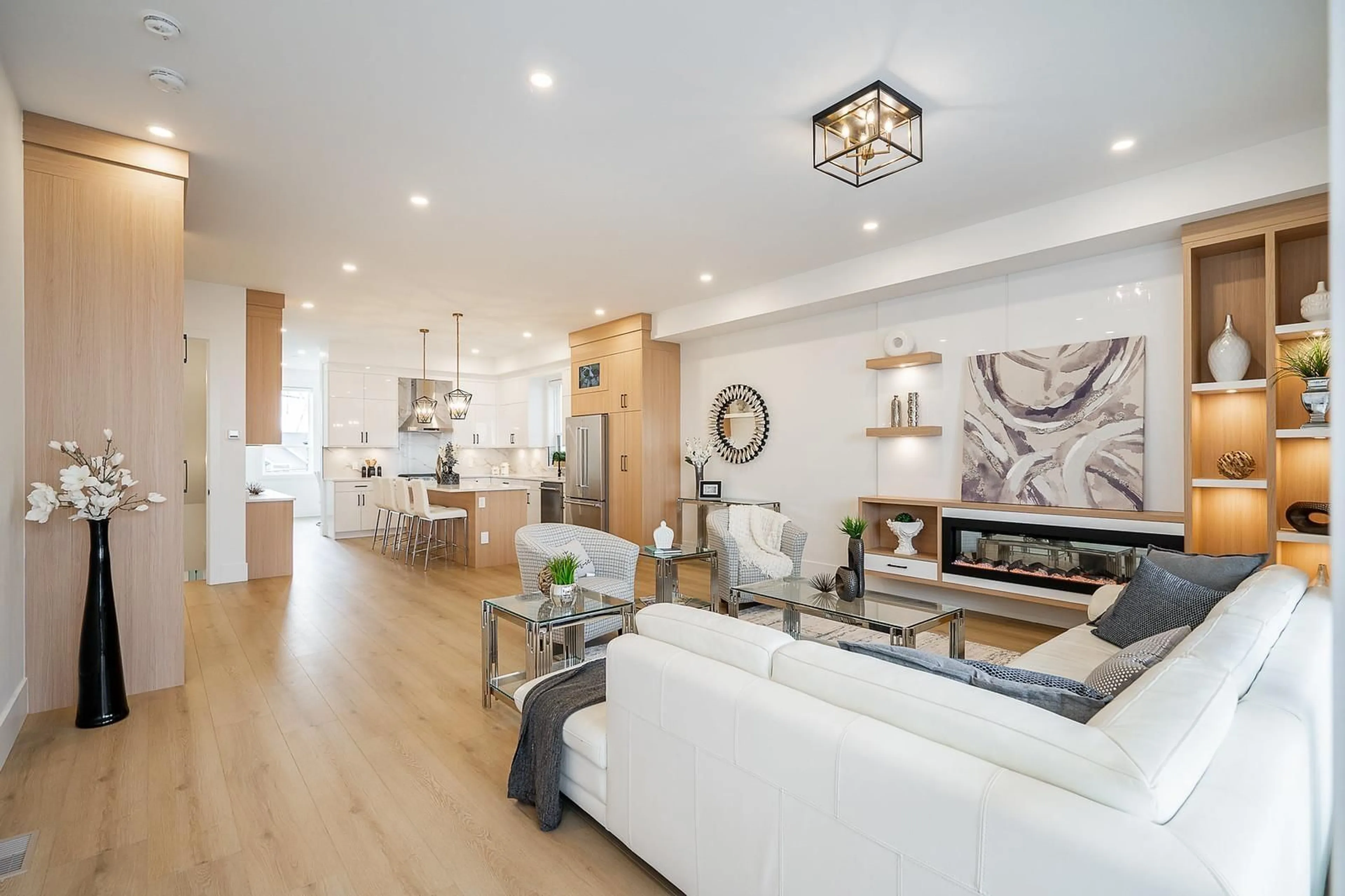 Unknown for 16673 16, Surrey British Columbia V3S0X7