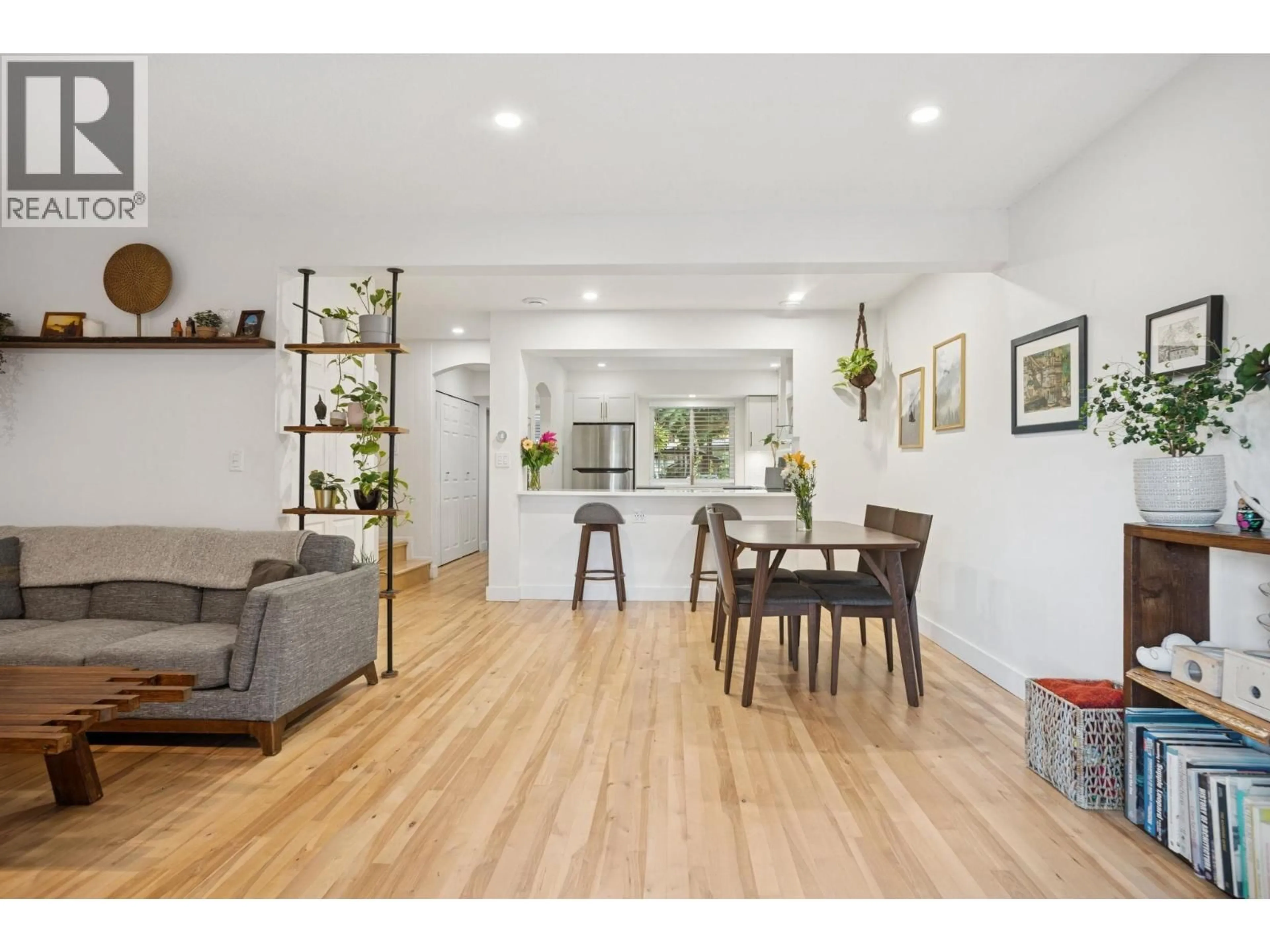 Unknown for 35 - 1140 EAGLERIDGE DRIVE, Coquitlam British Columbia V3E1C2