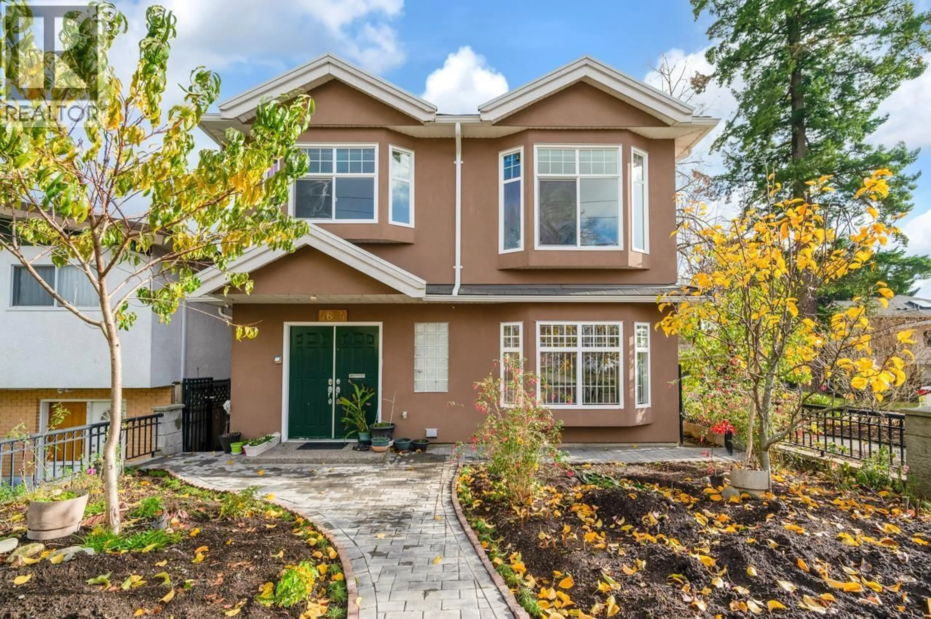 Home with vinyl exterior material, street for 4694 MCHARDY STREET, Vancouver British Columbia V5R4C3