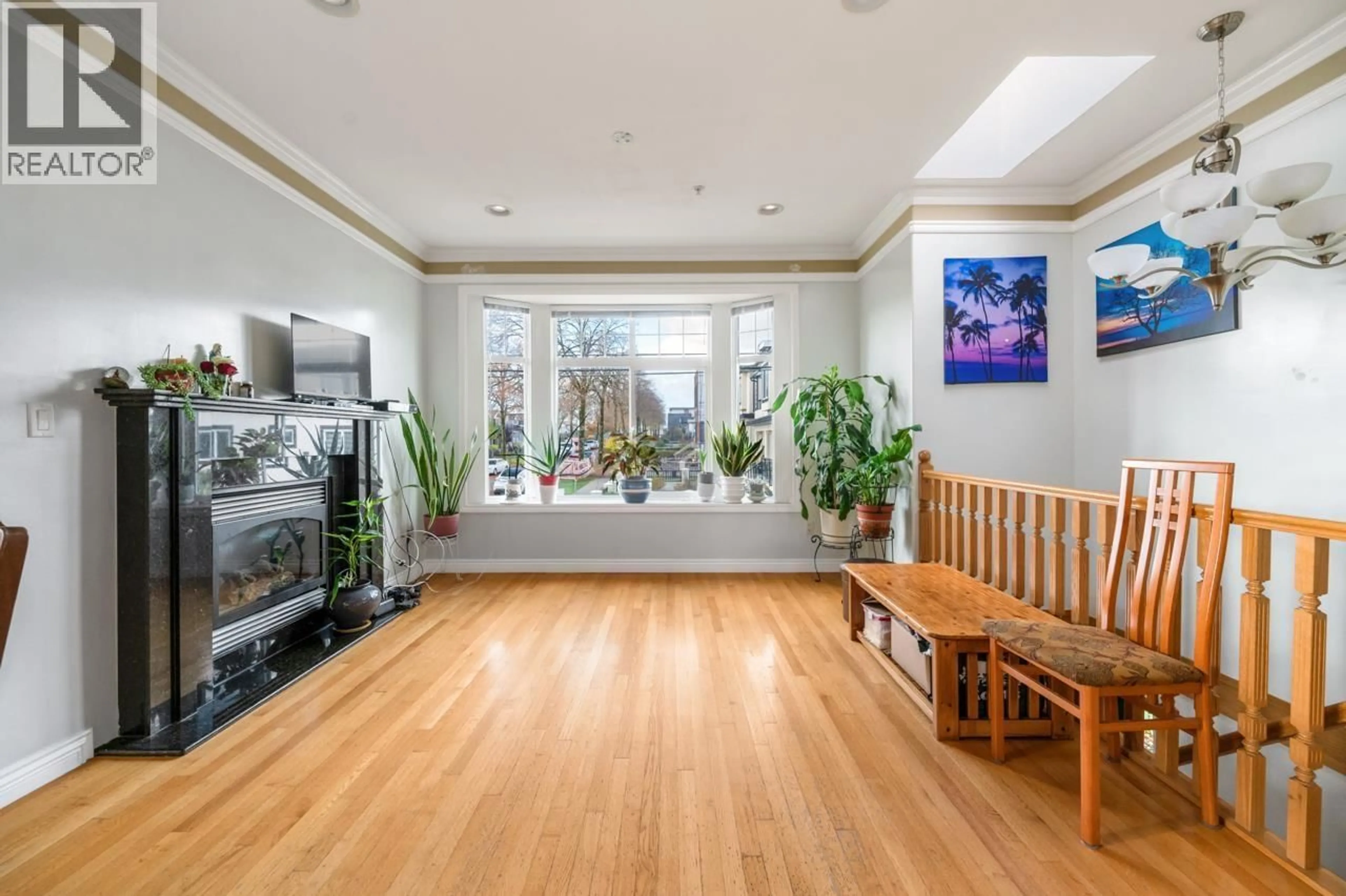 Unknown for 4694 MCHARDY STREET, Vancouver British Columbia V5R4C3