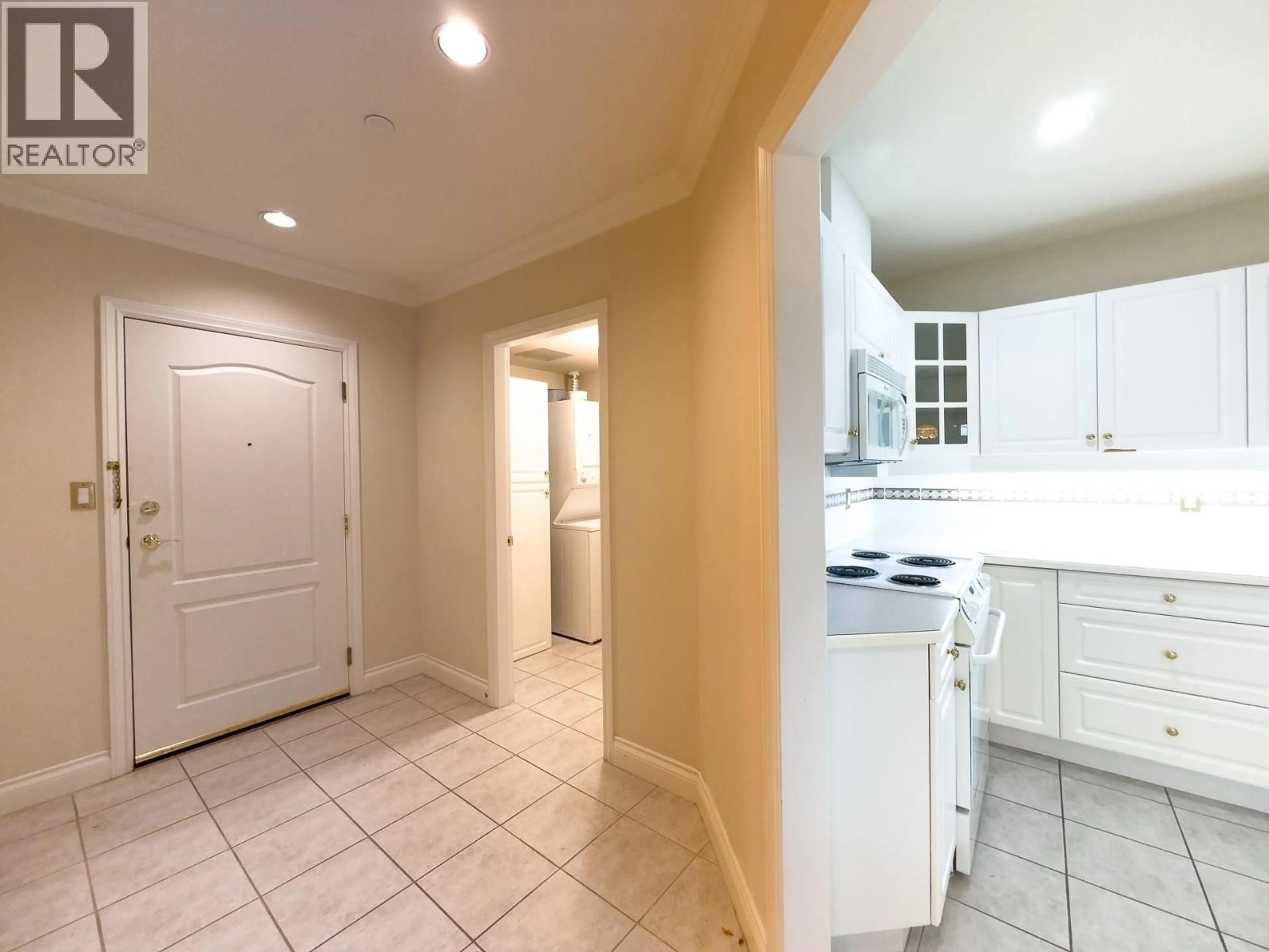 Unknown for 201 - 1320 55 STREET, Delta British Columbia V4M3K3