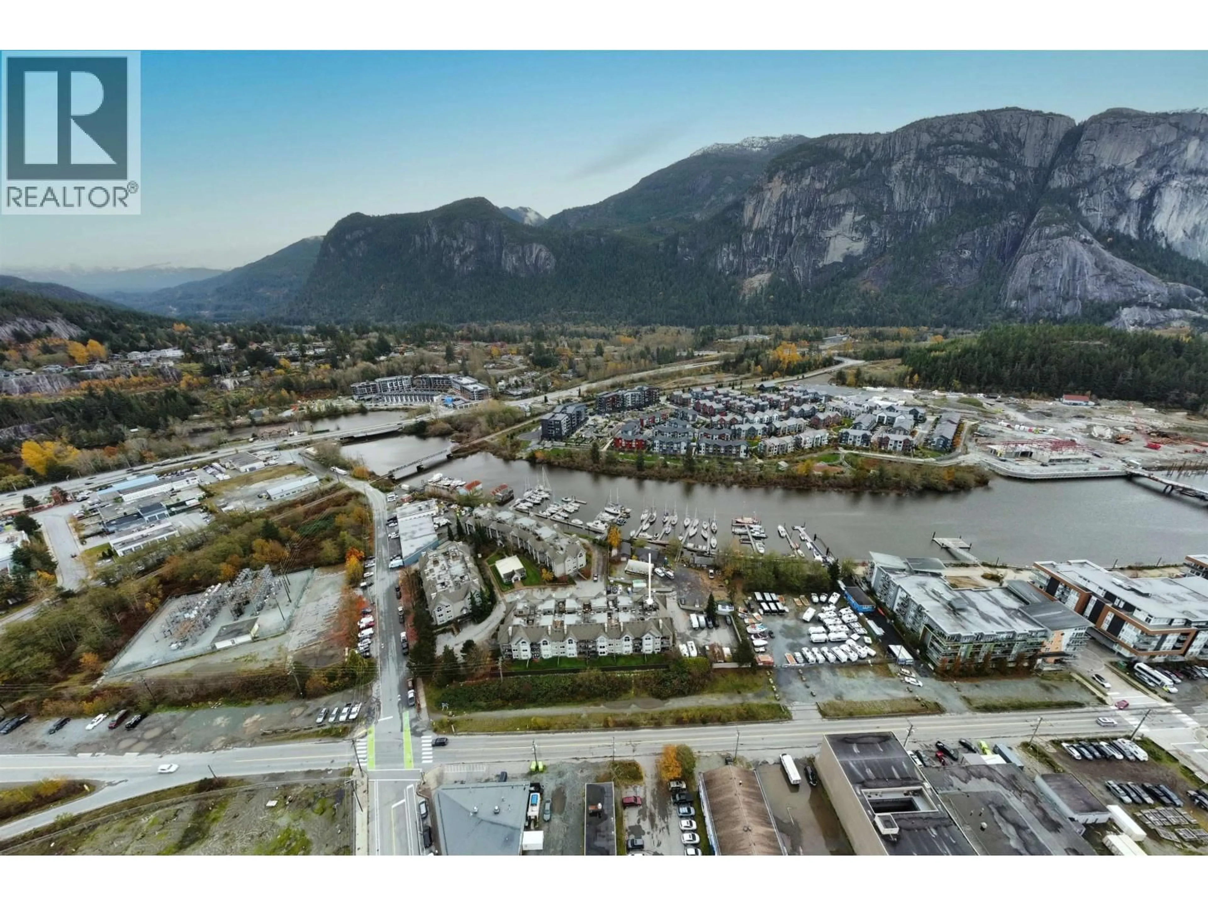 A pic from outside/outdoor area/front of a property/back of a property/a pic from drone, mountain view for 301 - 1466 PEMBERTON AVENUE, Squamish British Columbia V0N3G0